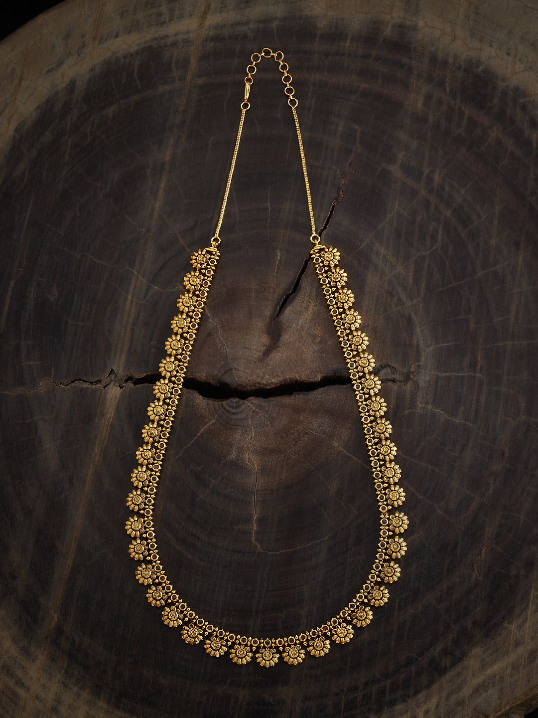 

Kushal's Fashion Jewellery Gold-Plated Artificial Stones Studded Statement Necklace