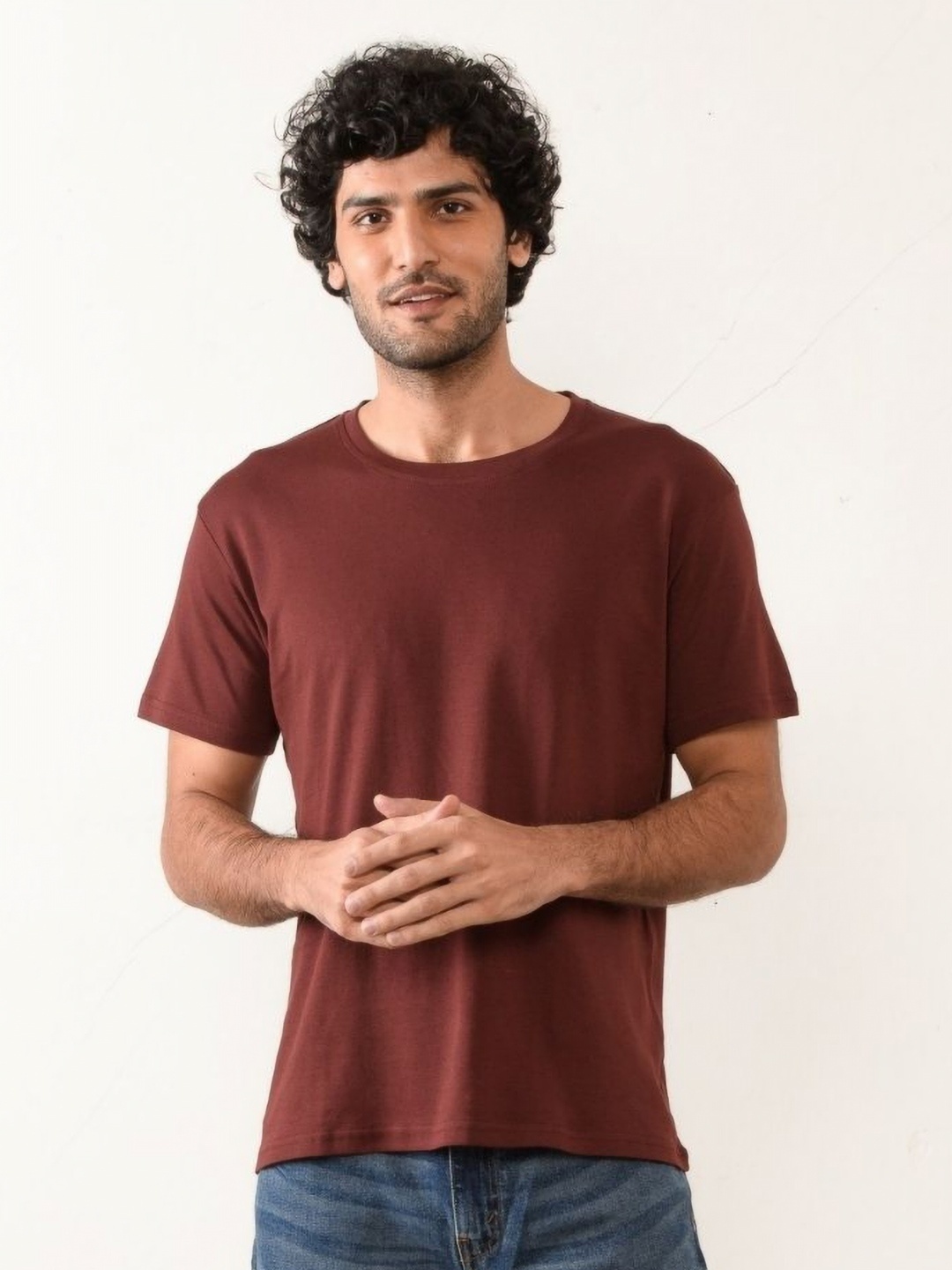 

Creatures of Habit Men Vintage Crew Neck Tshirt, Maroon