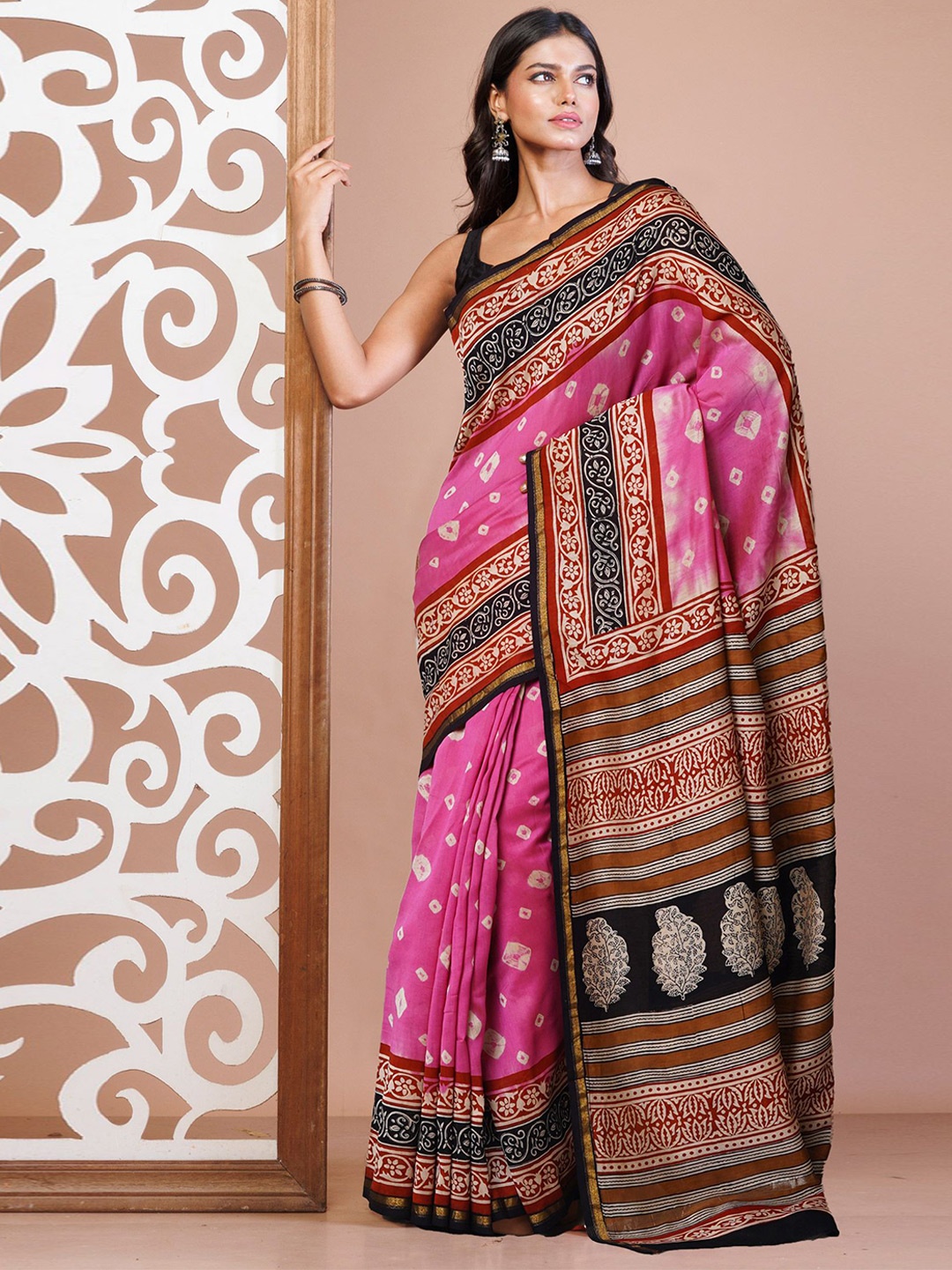 

Unnati Silks Women Bandhani Handloom Chanderi Saree With Zari Border, Pink