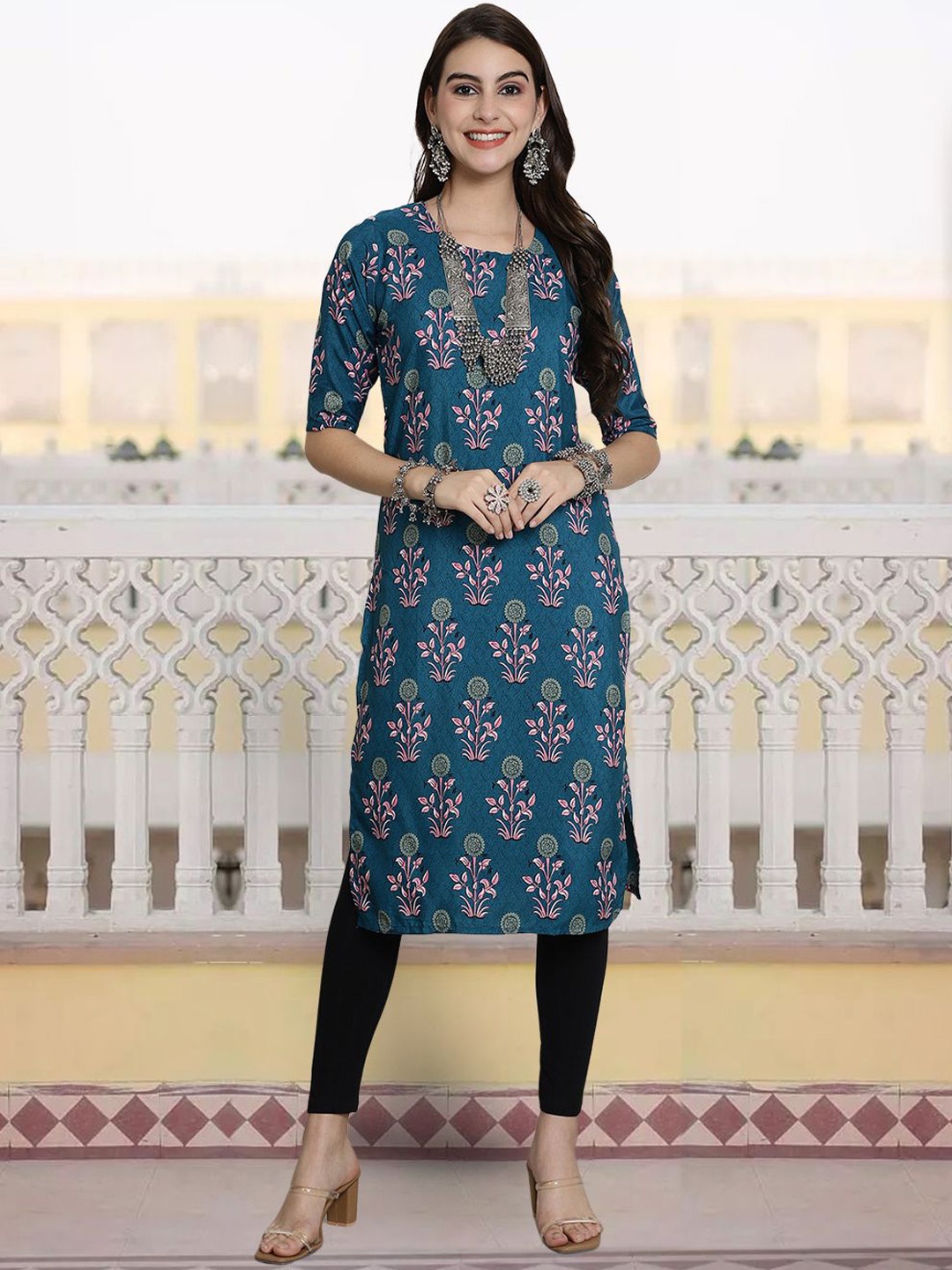

7Threads Women Ethnic Motifs Printed Sequinned Floral Crepe Kurta, Multi