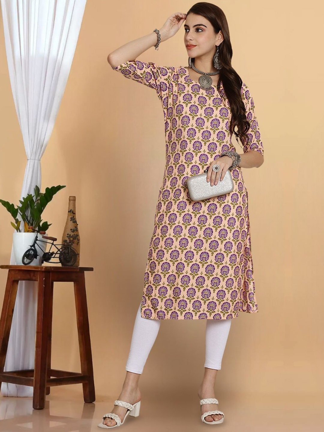 

7Threads Women Paisley Printed Sequinned Floral Crepe Anarkali Kurta, Multi