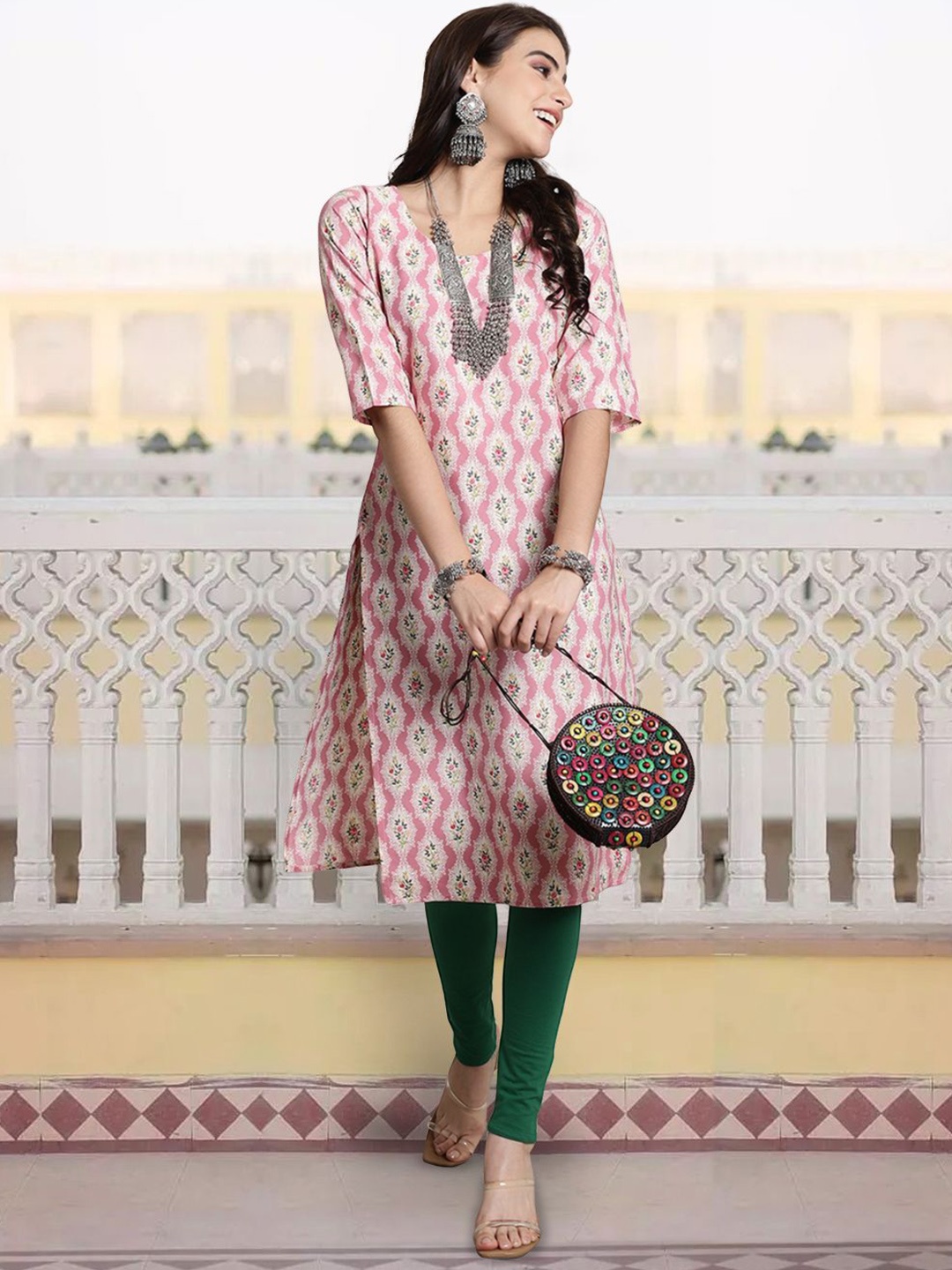 

7Threads Women Ethnic Motifs Printed Sequinned Floral Crepe Kurta, Multi