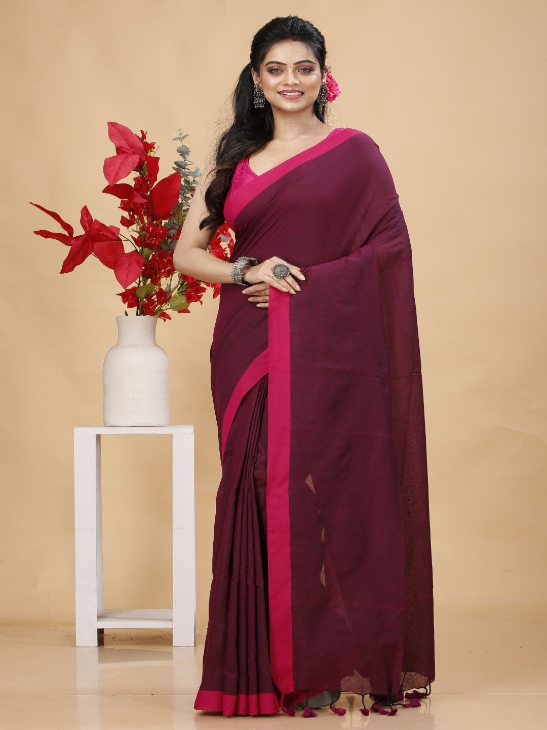 

Bong ButiQ Taant Saree, Maroon