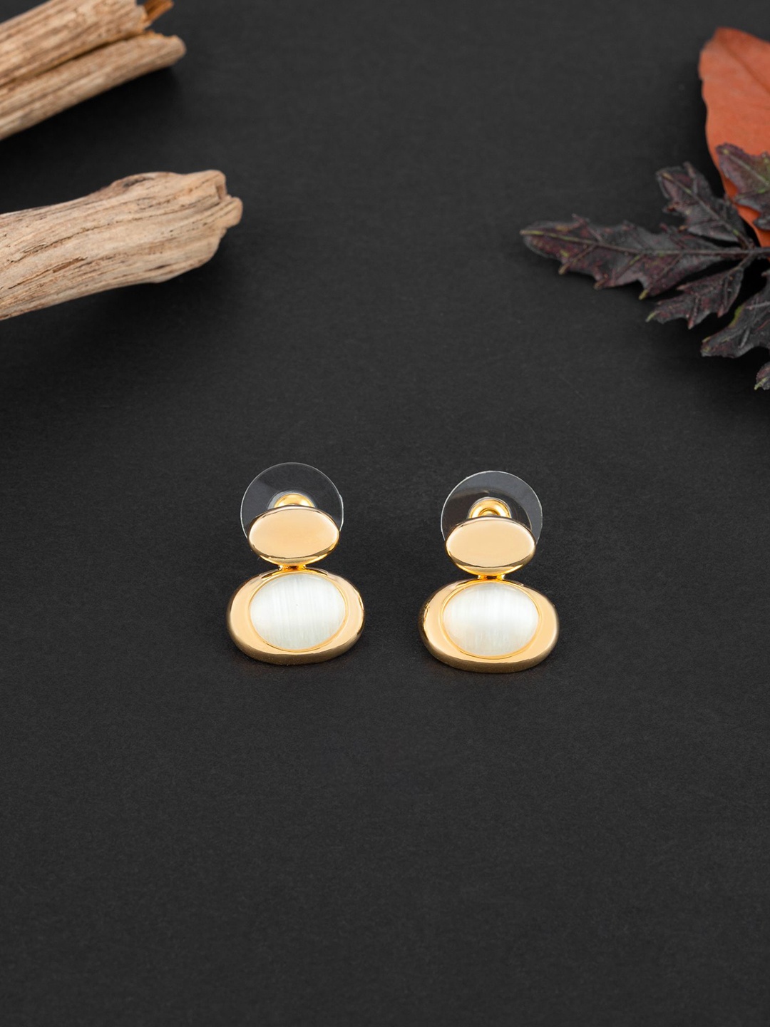 

E2O Contemporary Studs Earrings, Gold