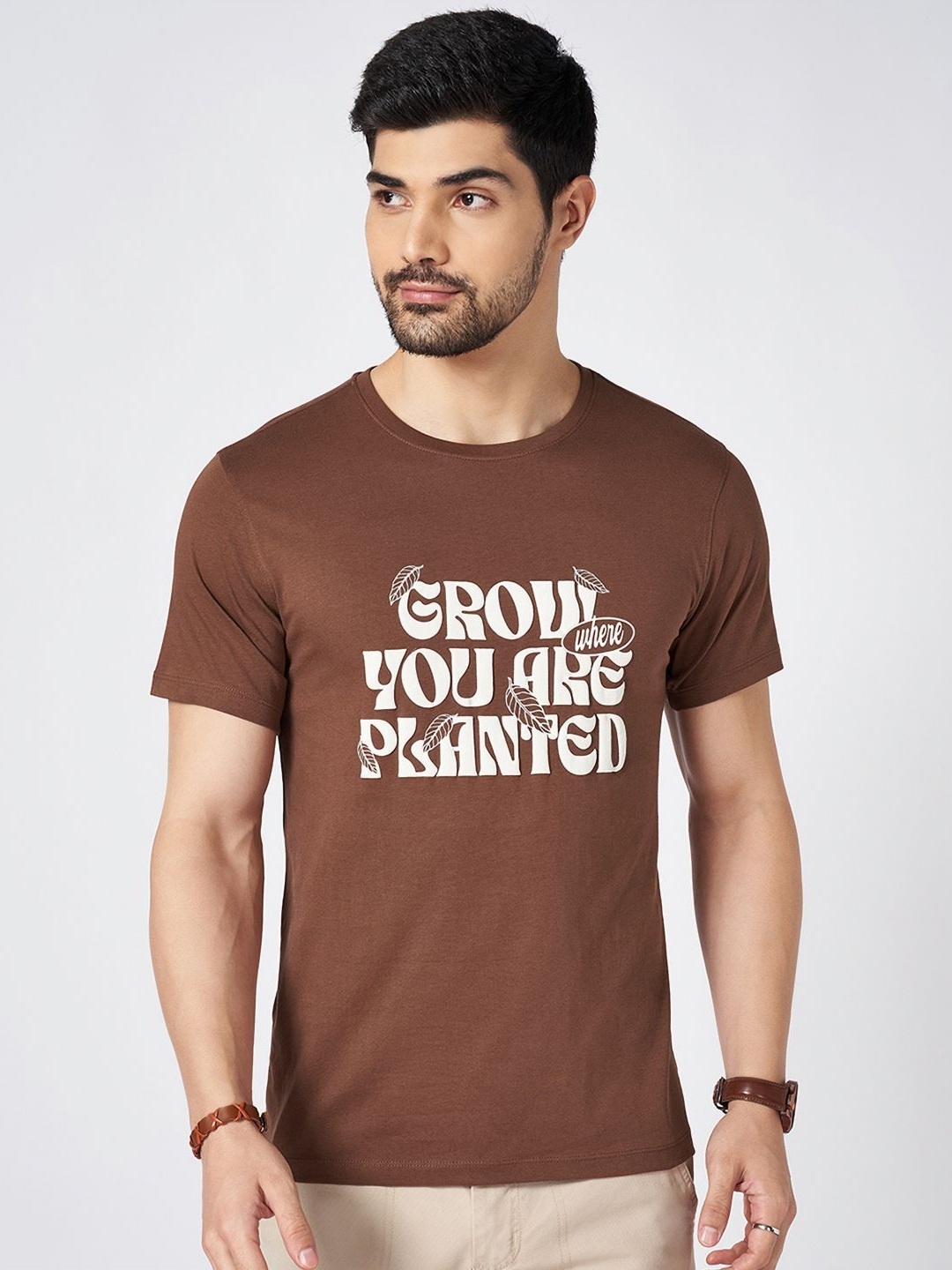 

Urban Ranger by pantaloons Men Typography Printed Round Neck Cotton Slim Fit T-Shirt, Rust