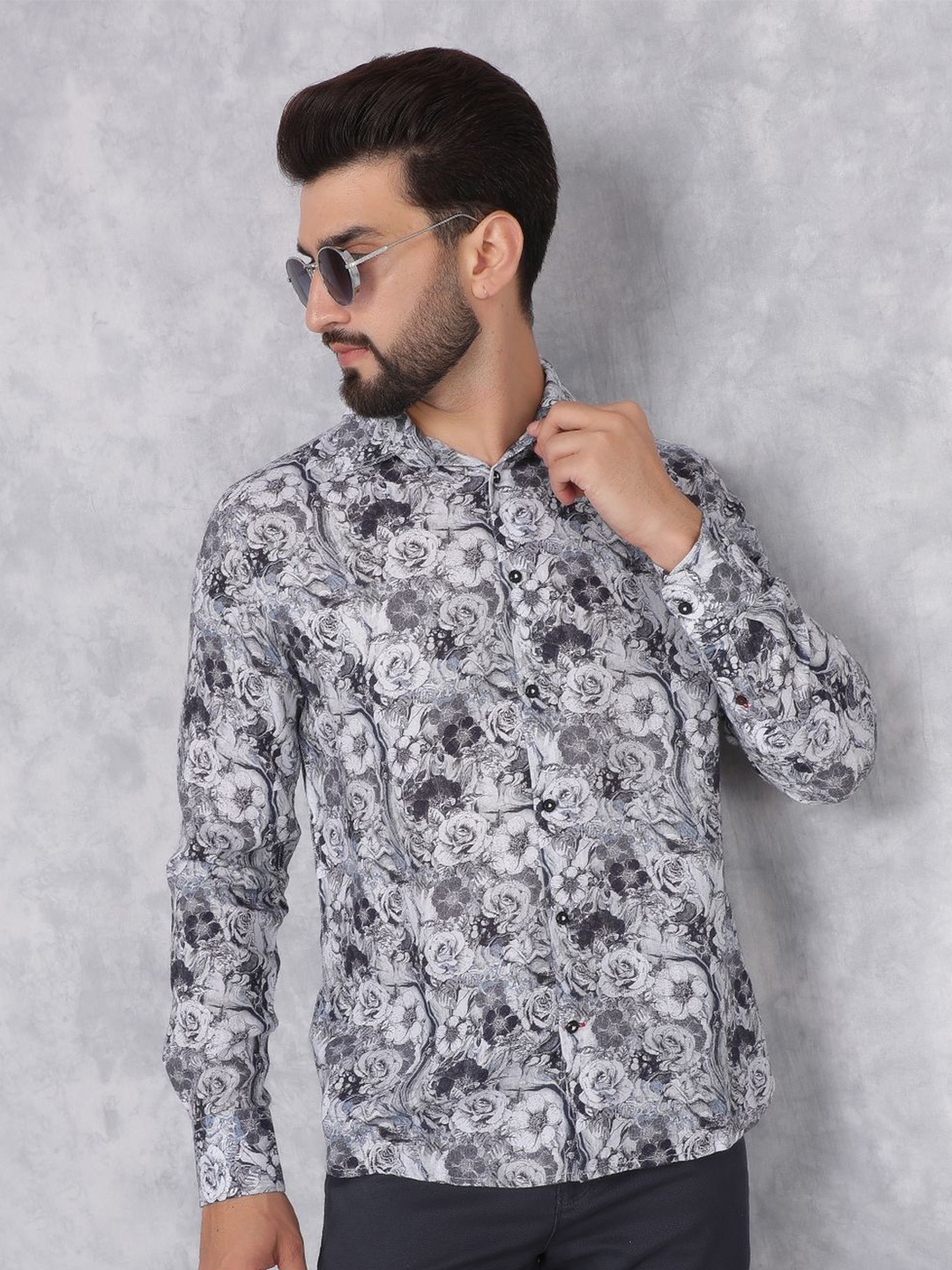 

Crimsoune Club Men Classic Slim Fit Floral Opaque Printed Casual Shirt, Multi