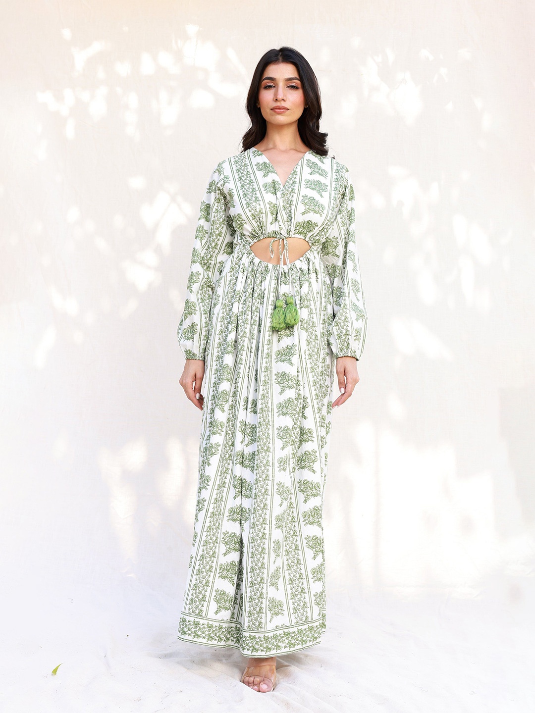 

MOONSTRUCK Women Floral Printed Maxi Dress, Green