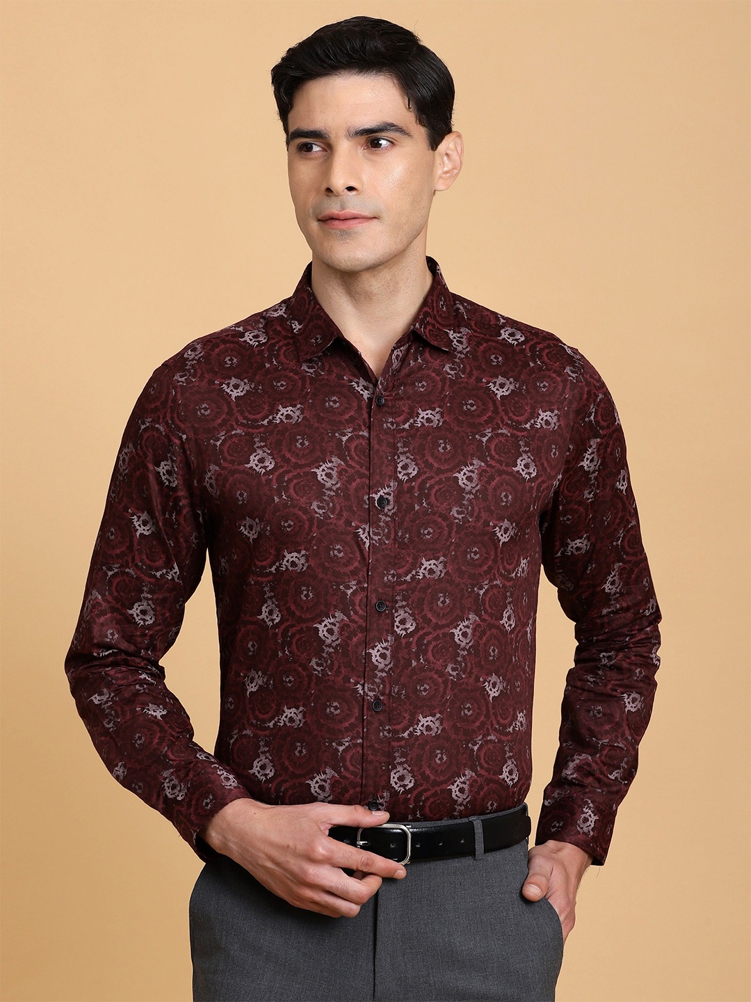 

Gavin Paris Men Classic Floral Opaque Printed Semiformal Shirt, Burgundy