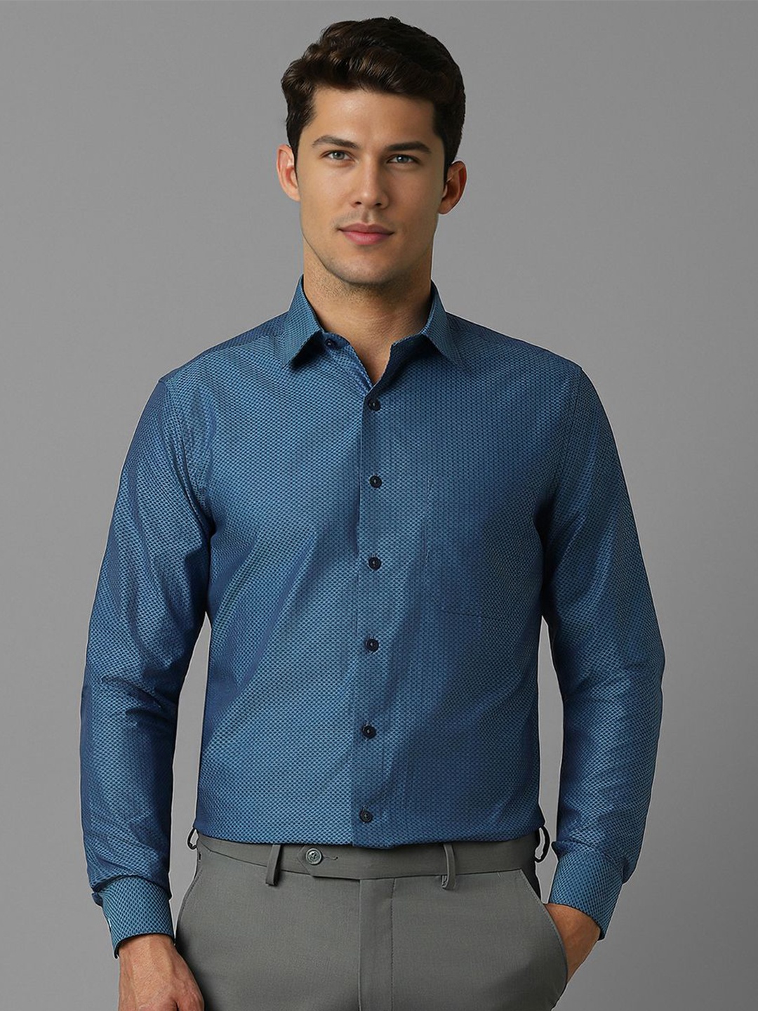 

Louis Philippe Men Slim Fit Opaque Formal Shirt, Blue