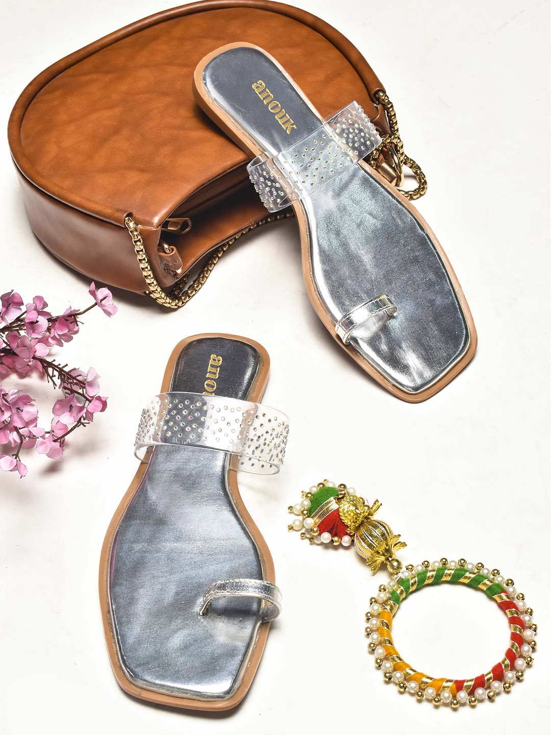 

Anouk Women Embellished One Toe Flats, Silver