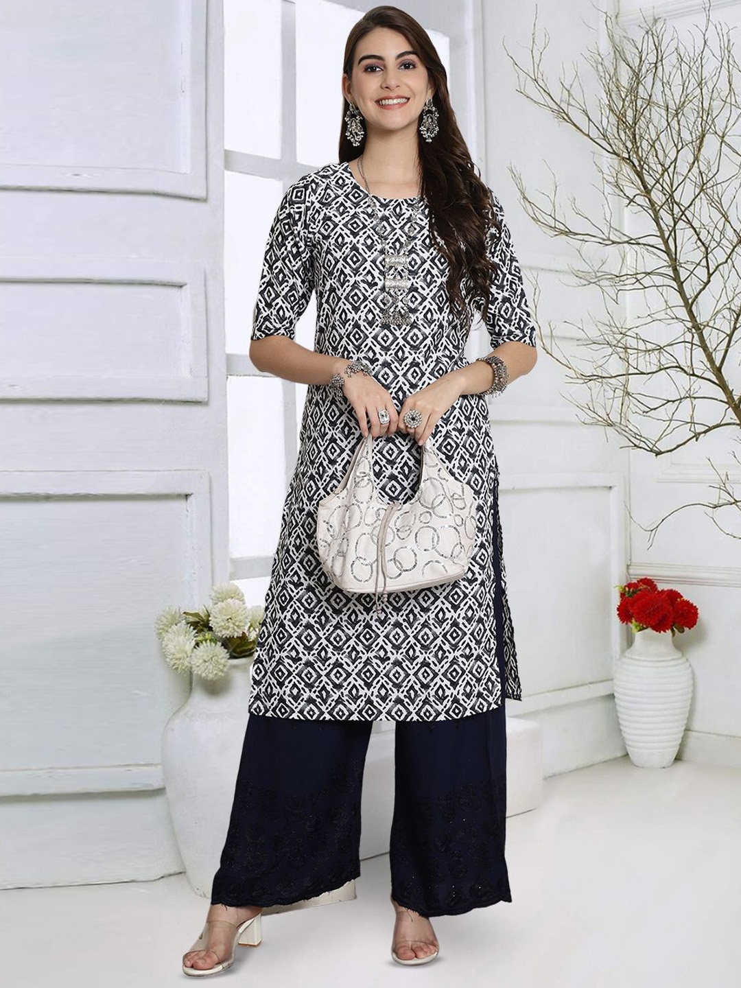 

7Threads Women Geometric Printed Keyhole Neck Mirror Work Floral Crepe Kurta, Multi
