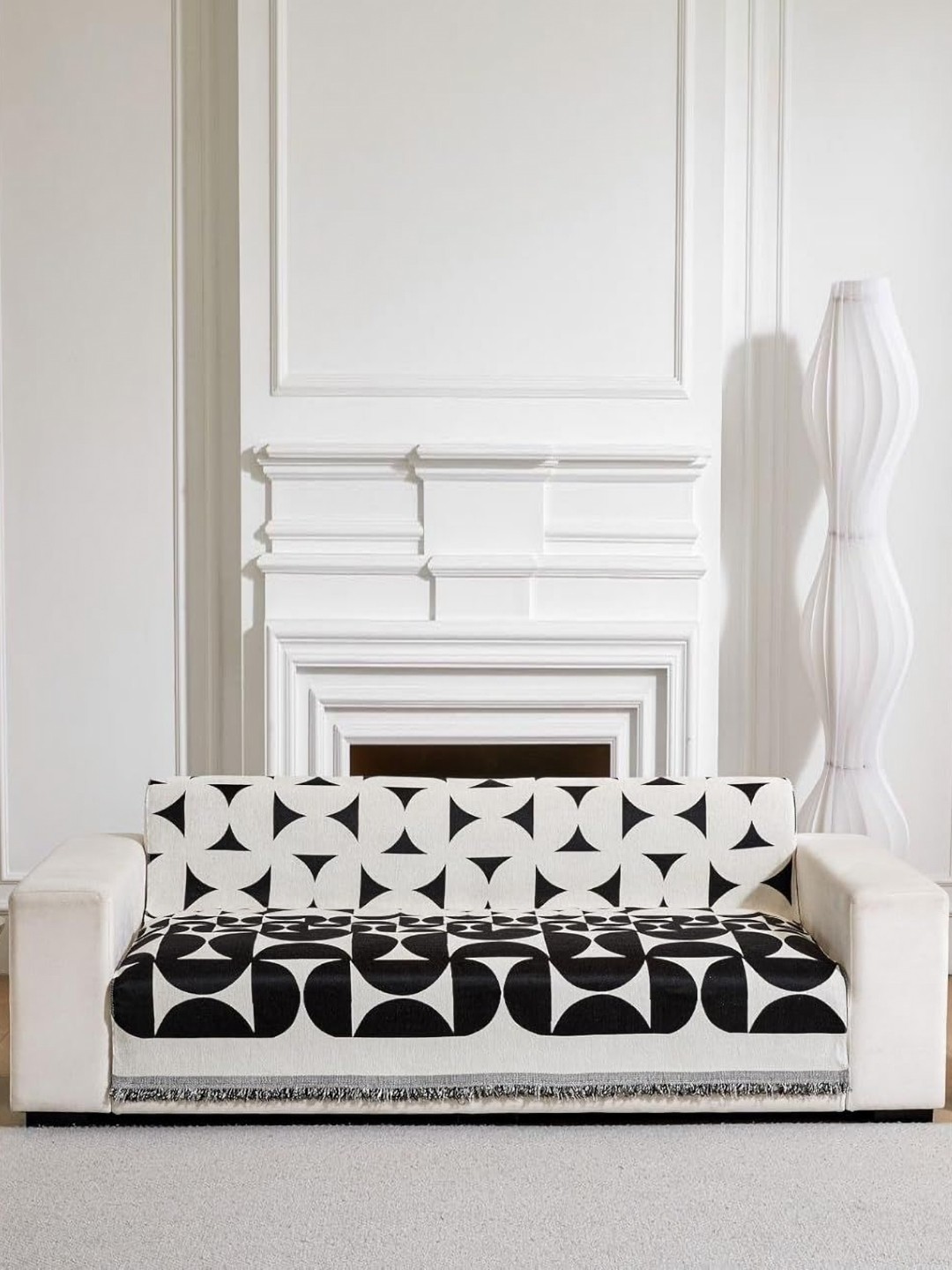 

HomeCloud Black & White Geometric Printed 2 Seater Cotton Reversible Sofa Cover