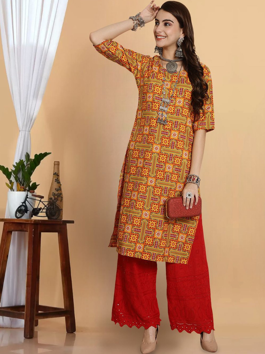 

7Threads Women Ethnic Motifs Printed Keyhole Neck Floral Crepe Kurta, Multi