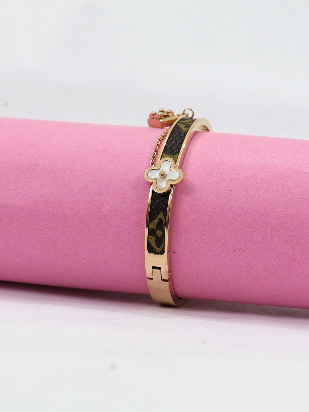 

Krelin Women Antique Rose Gold-Plated Bangle-Style Bracelet