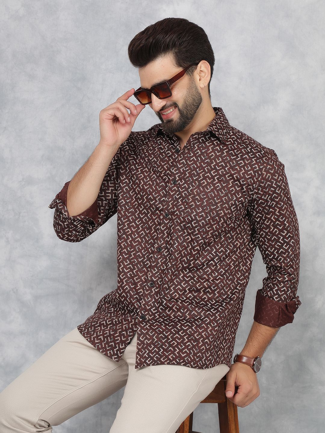 

Crimsoune Club Men Classic Slim Fit Opaque Printed Casual Shirt, Red