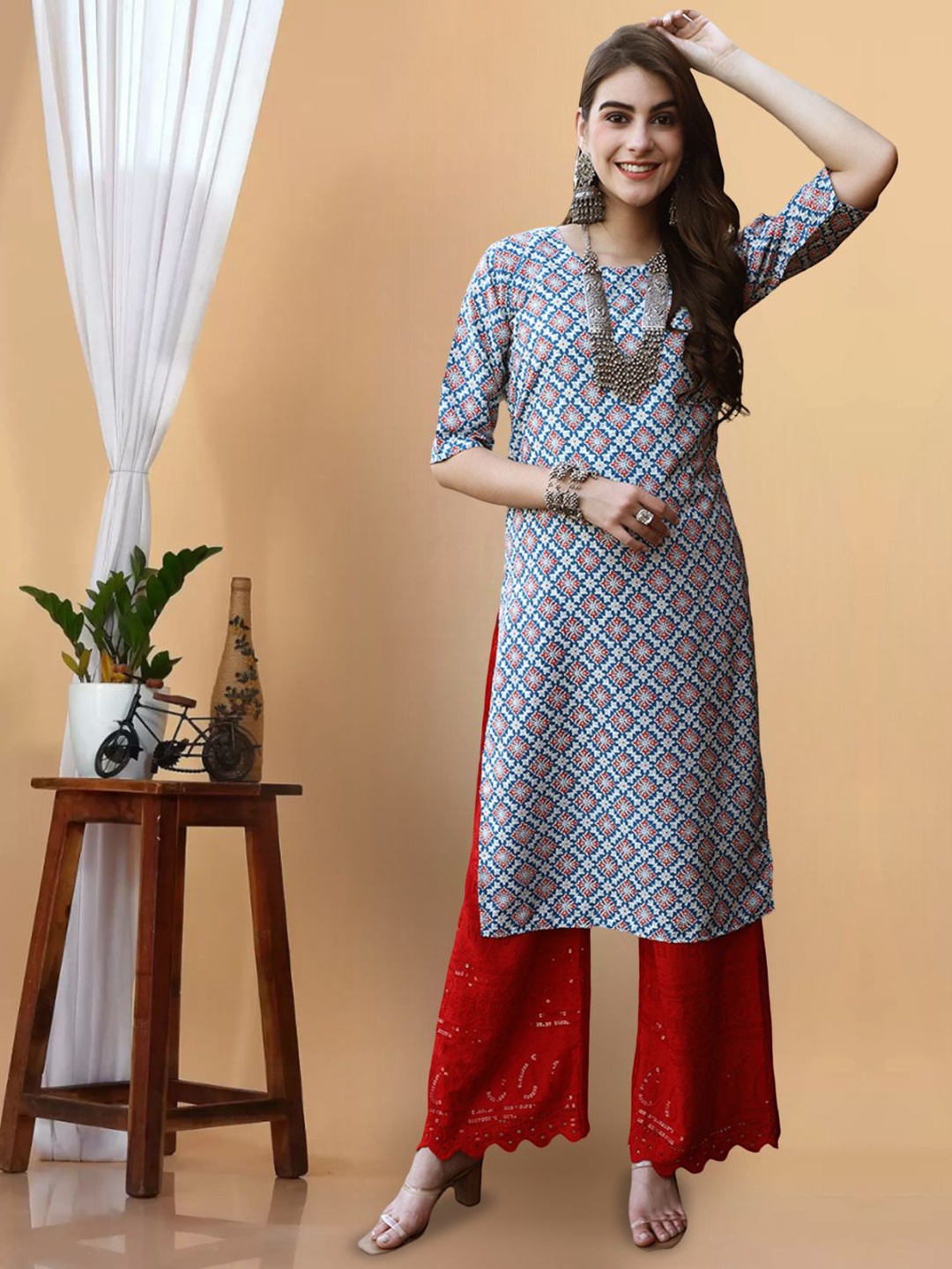 

7Threads Women Printed Flared Sleeves Thread Work Floral Crepe Kurta, Multi