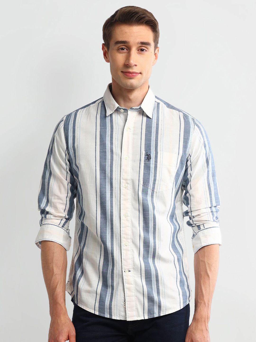 

U.S. Polo Assn. Denim Co. Men Classic Slim Fit Opaque Striped Casual Shirt, Blue