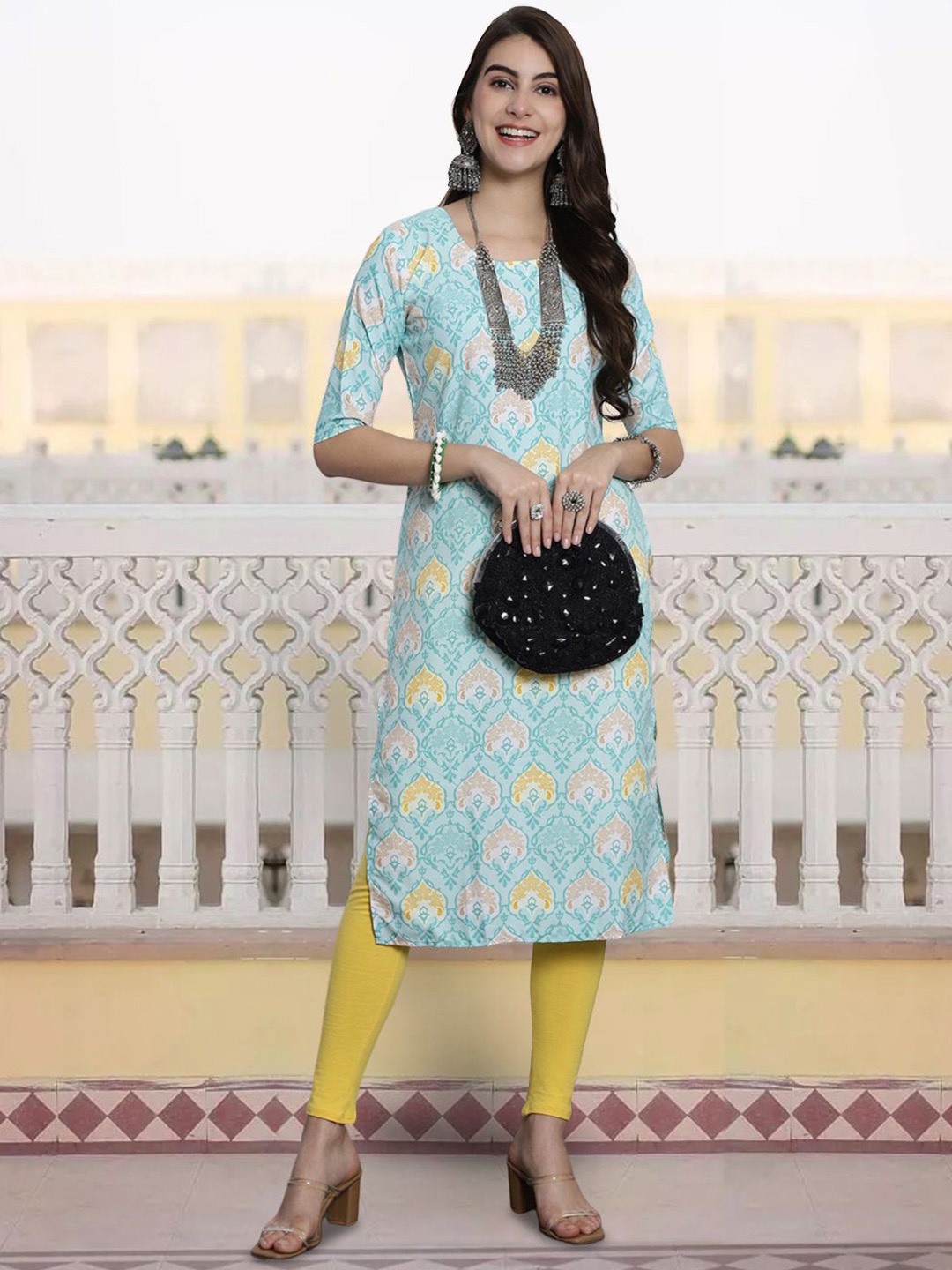 

7Threads Women Geometric Printed Keyhole Neck Floral Crepe Kurta, Multi