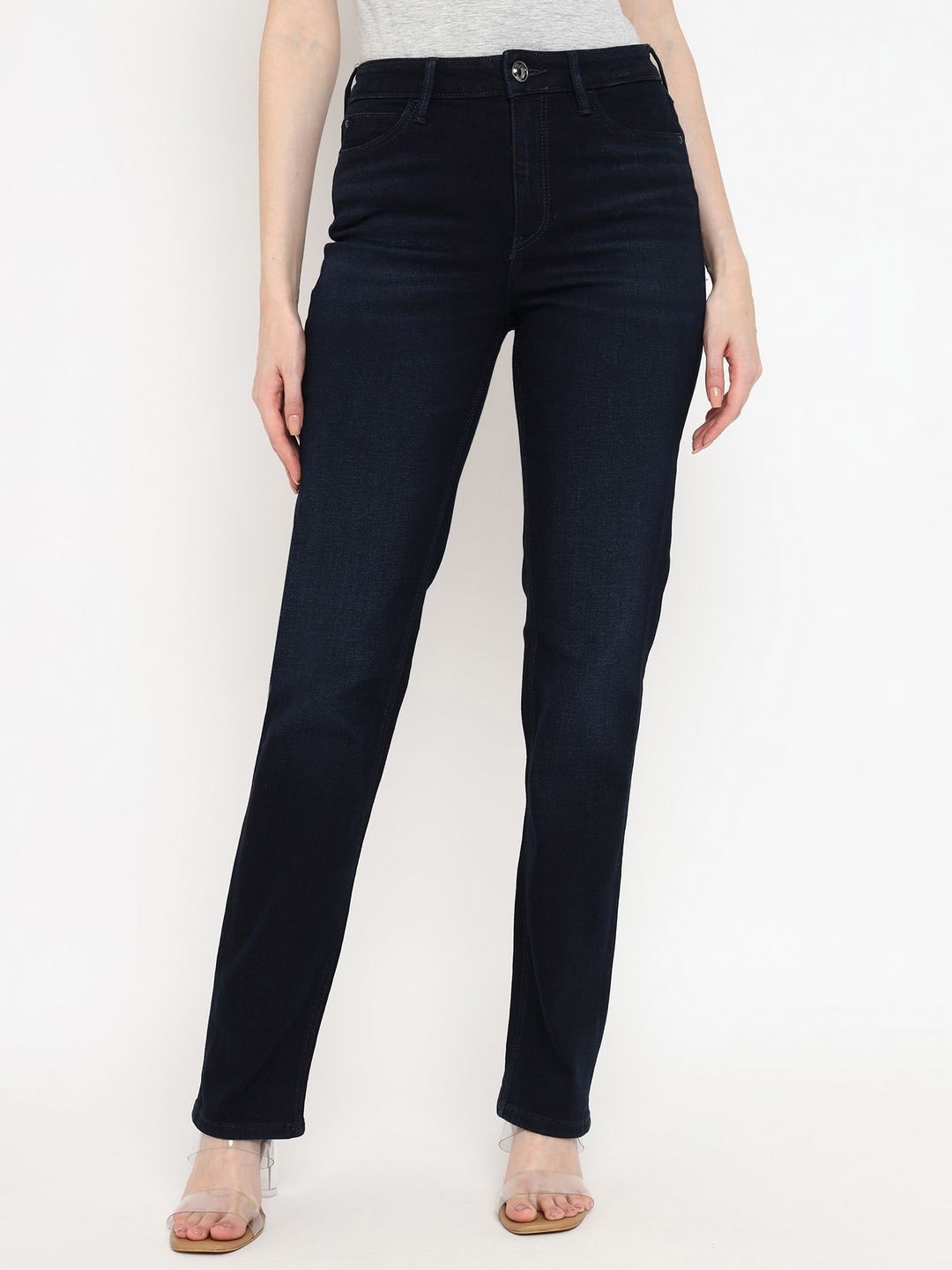 

GUESS Women Tapered Fit High-Rise Jeans, Blue