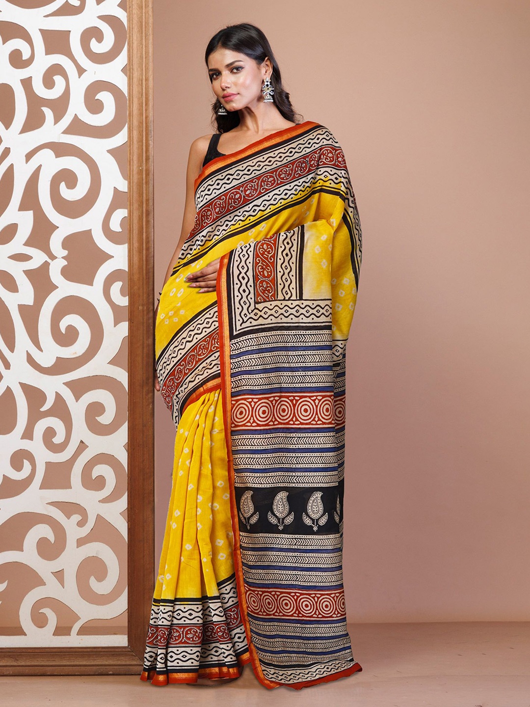 

Unnati Silks Bandhani Printed Zari Handloom Chanderi Saree, Yellow