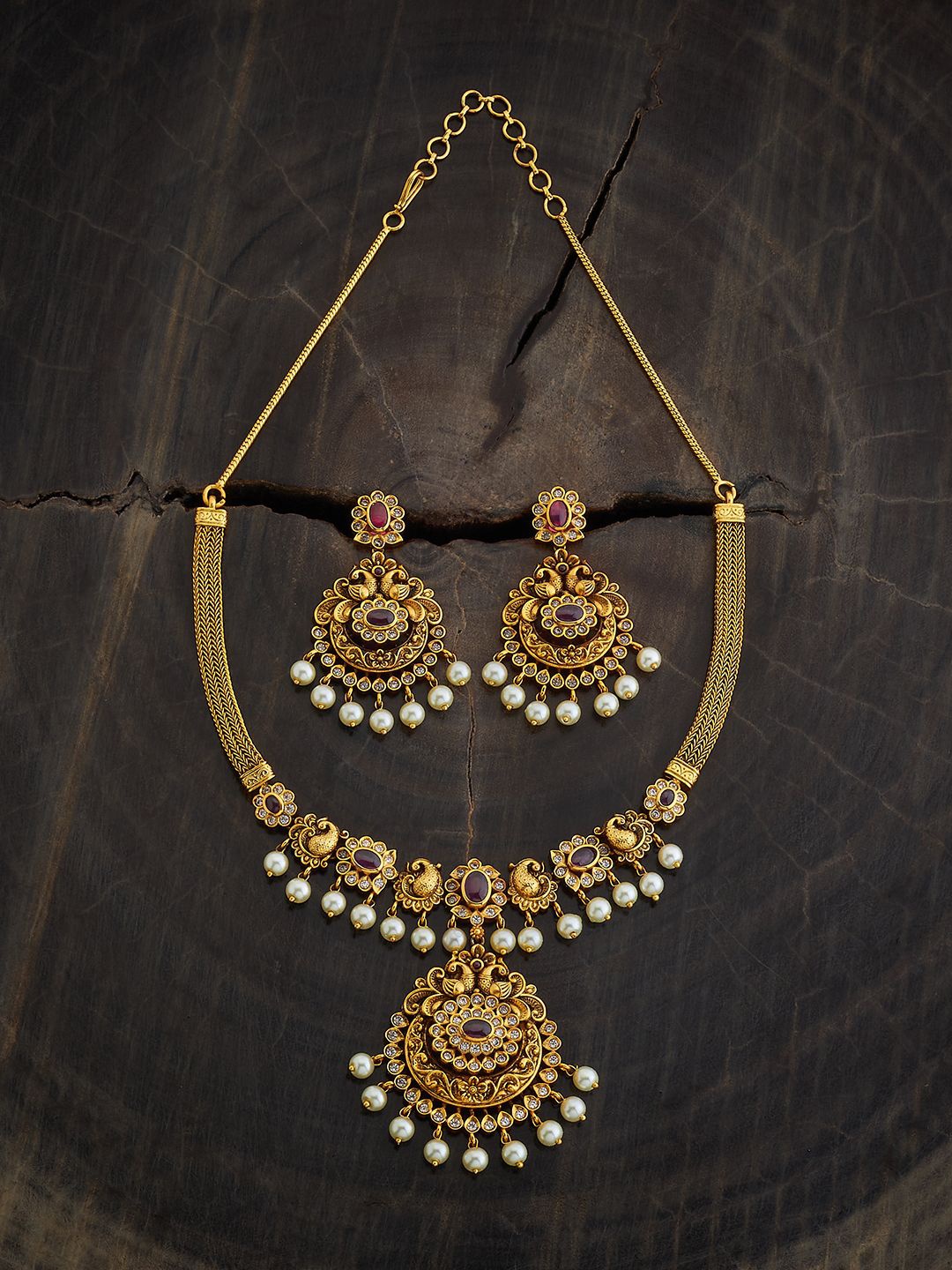 

Kushal's Fashion Jewellery Gold-Plated Stones Studded & Beaded Jewellery Set