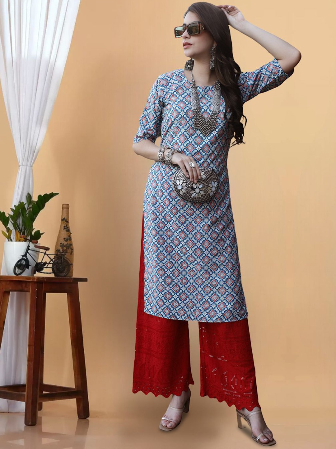 

7Threads Women Printed Flared Sleeves Thread Work Floral Crepe Kurta, Multi