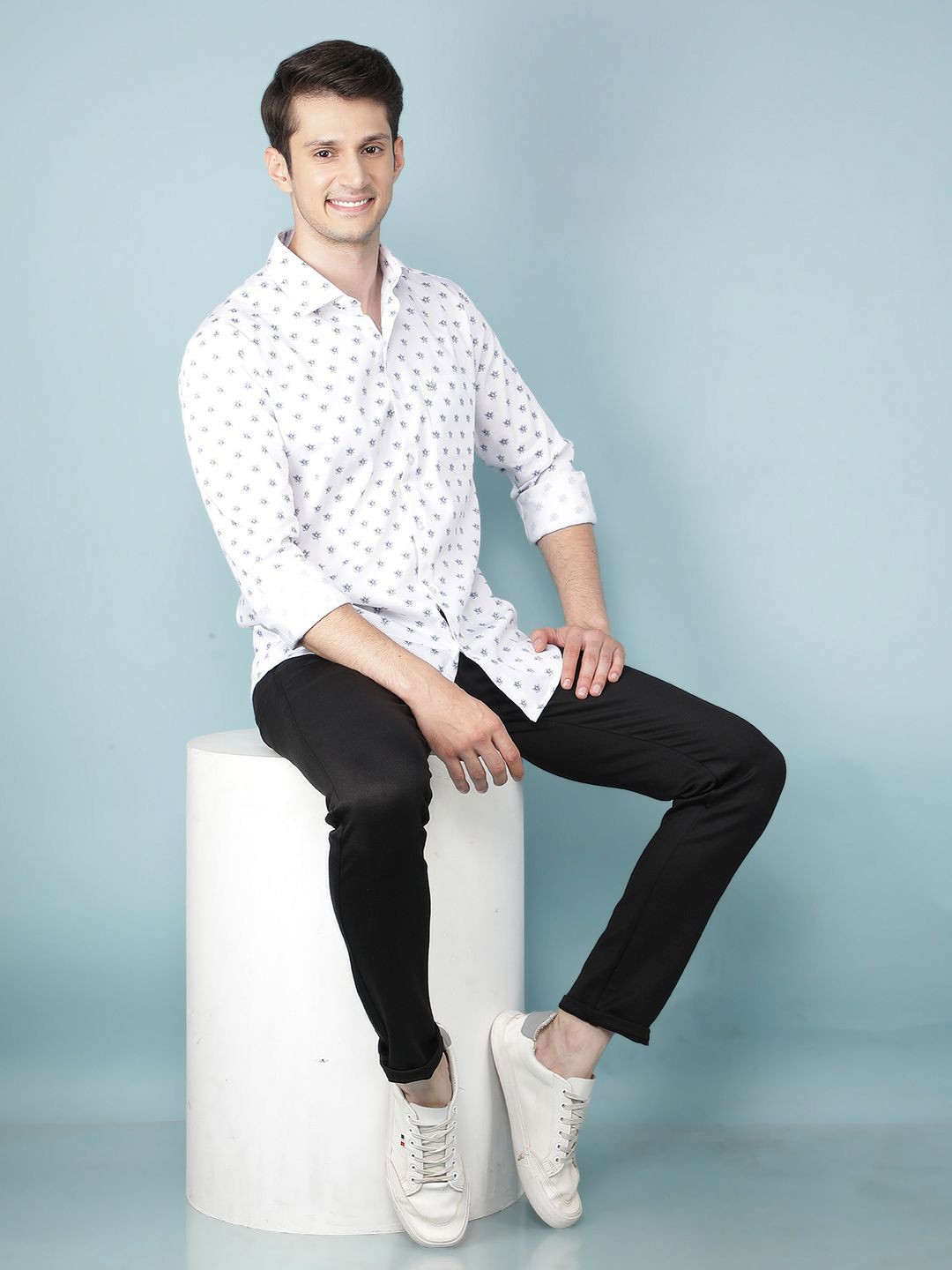

Crimsoune Club Men Classic Slim Fit Opaque Printed Casual Shirt, White