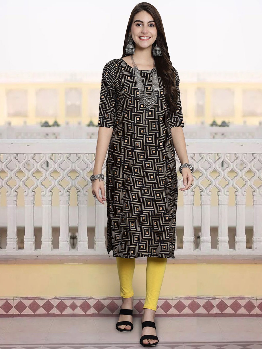 

7Threads Women Checked Flared Sleeves Floral Crepe Kurta, Multi