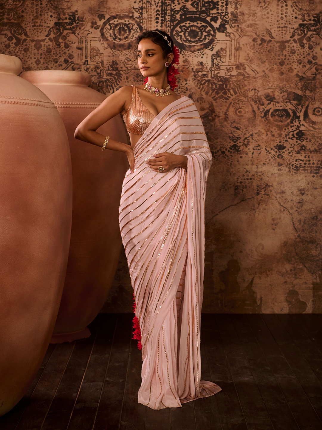 

Masumi Mewawalla Embellished Beads and Stones Pure Crepe Saree, Pink