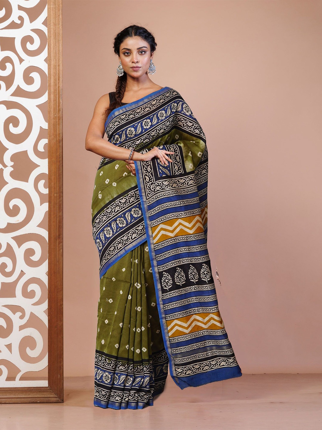 

Unnati Silks Bandhani Zari Handloom Chanderi Saree, Green