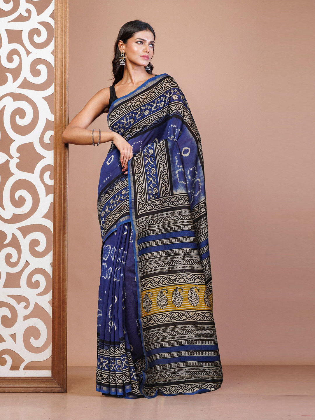 

Unnati Silks Ethnic Motifs Zari Handloom Chanderi Saree, Blue