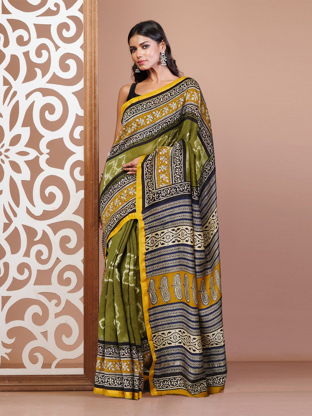 

Unnati Silks Women Sarees, Green