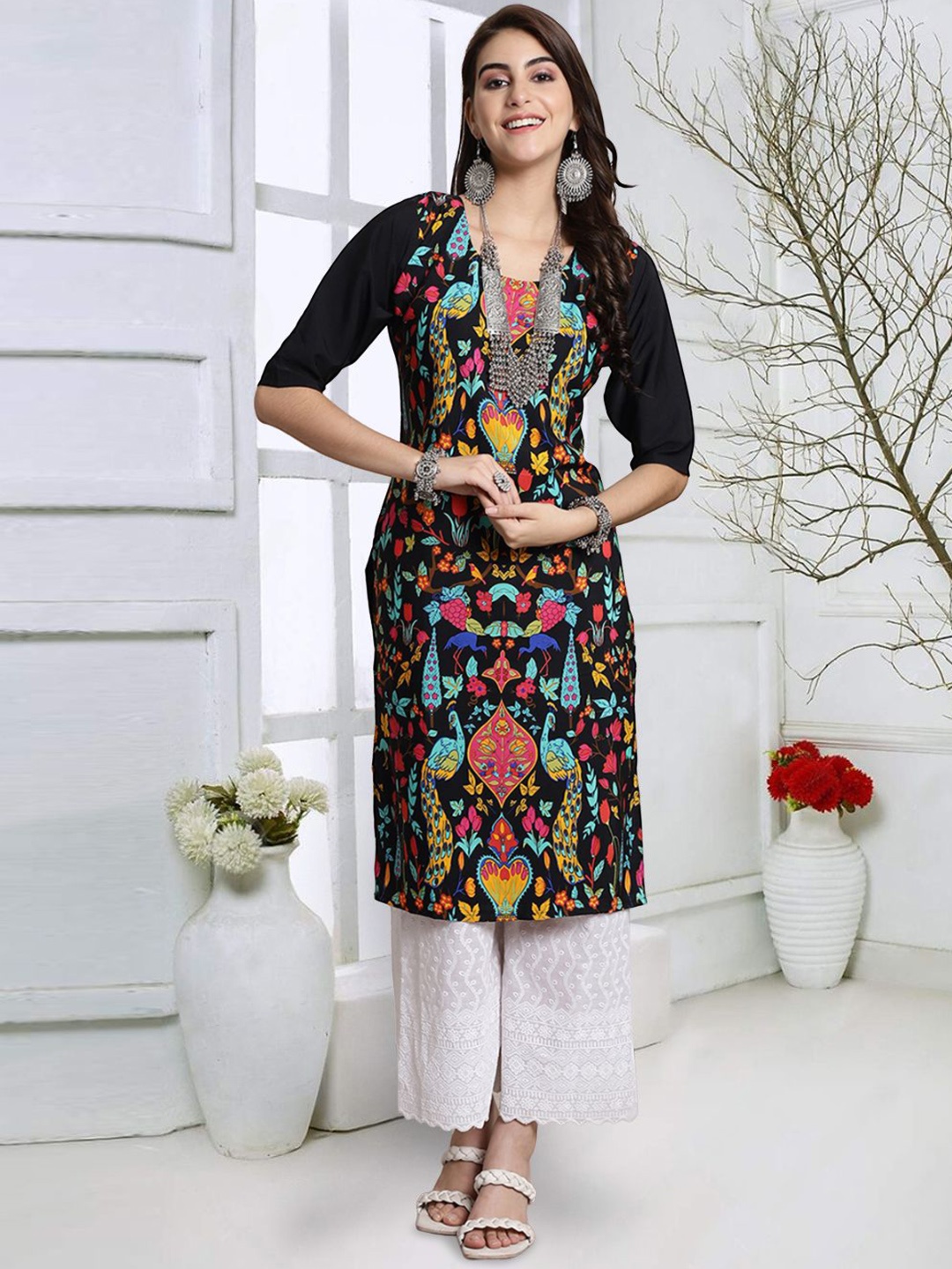 

7Threads Women Colourblocked Thread Work Floral Crepe Kurta, Multi