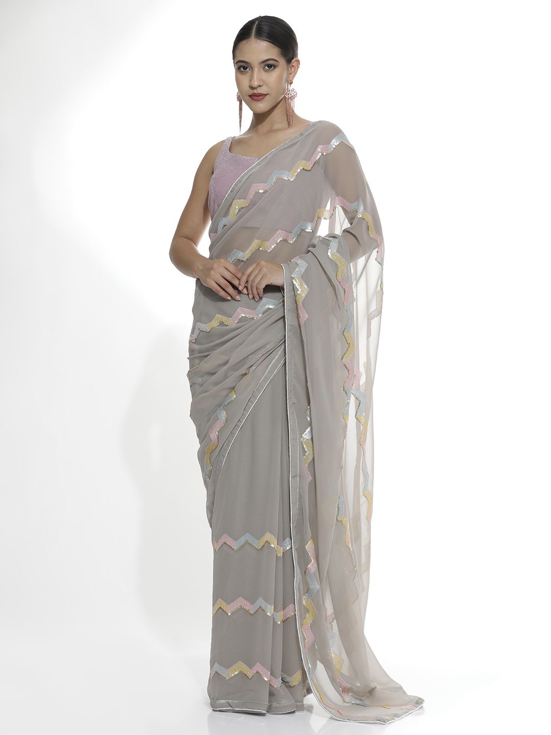 

Jaipur Kurti Embellished Sequinned Pure Georgette Saree, Grey