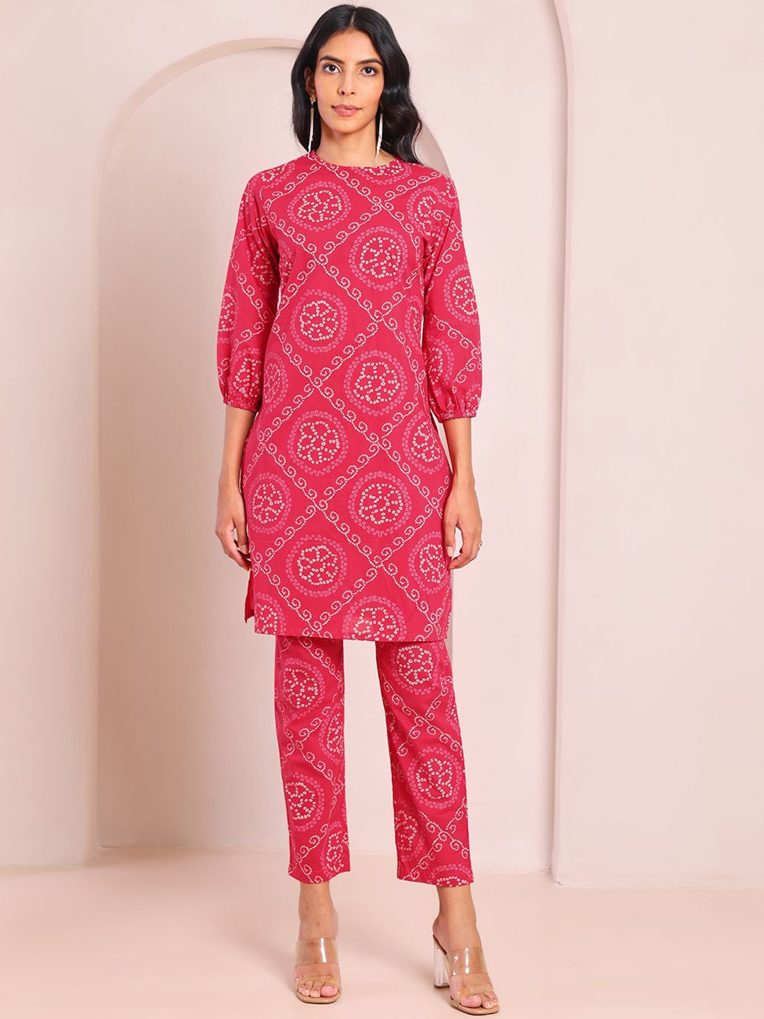 

Saaki Women Bandhani Printed Regular Pure Cotton Kurta with Trousers, Pink