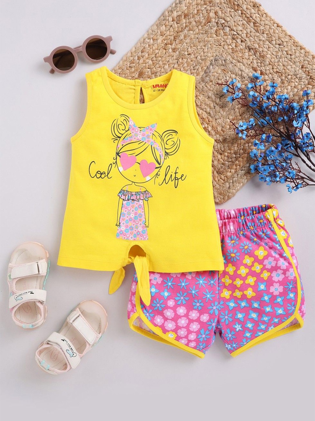 

MIMINO Girls Printed Top with Shorts, Yellow