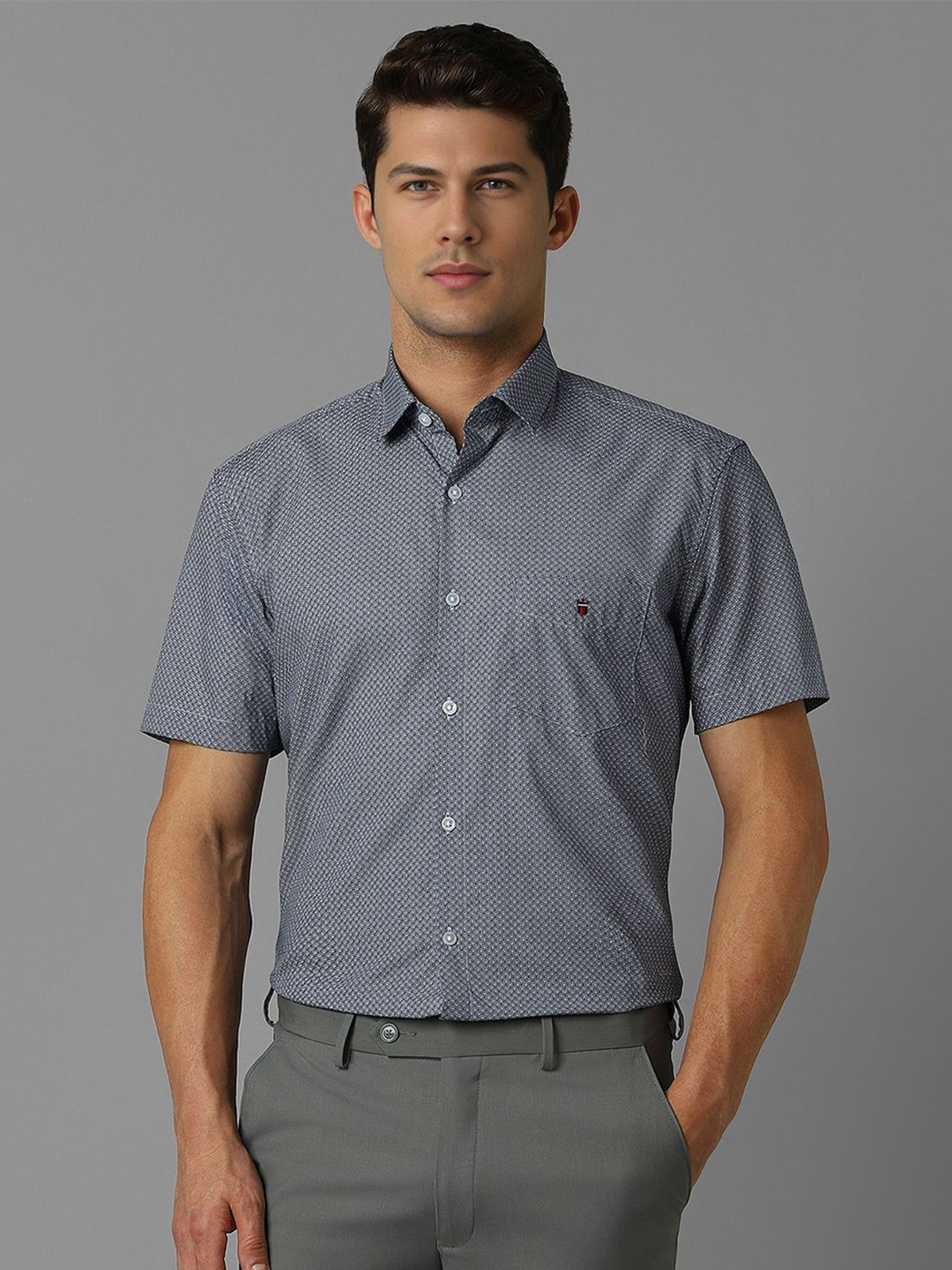 

Louis Philippe Sport Men Slim Fit Opaque Printed Casual Shirt, Grey