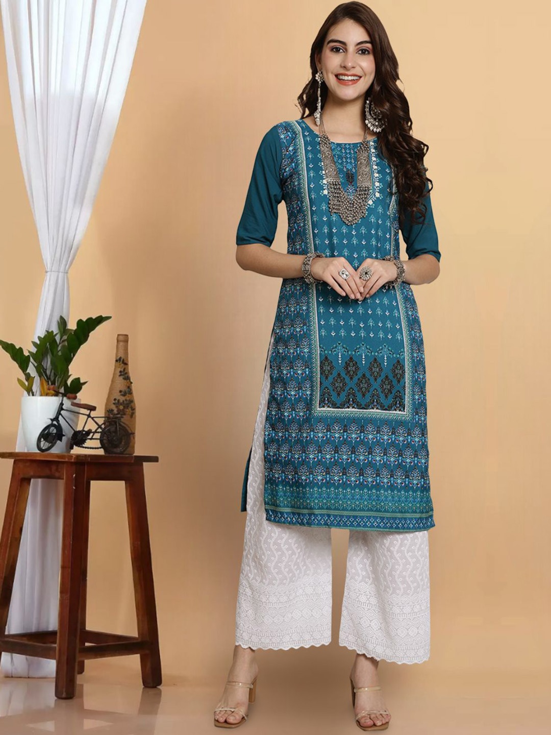 

7Threads Women Printed Flared Sleeves Thread Work Floral Crepe Kurta, Multi