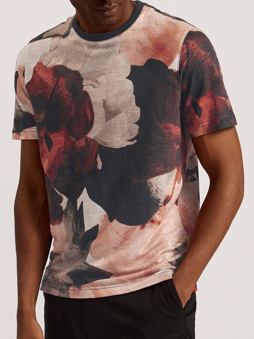 

Ted Baker Men Printed Linen Pockets T-shirt, Red