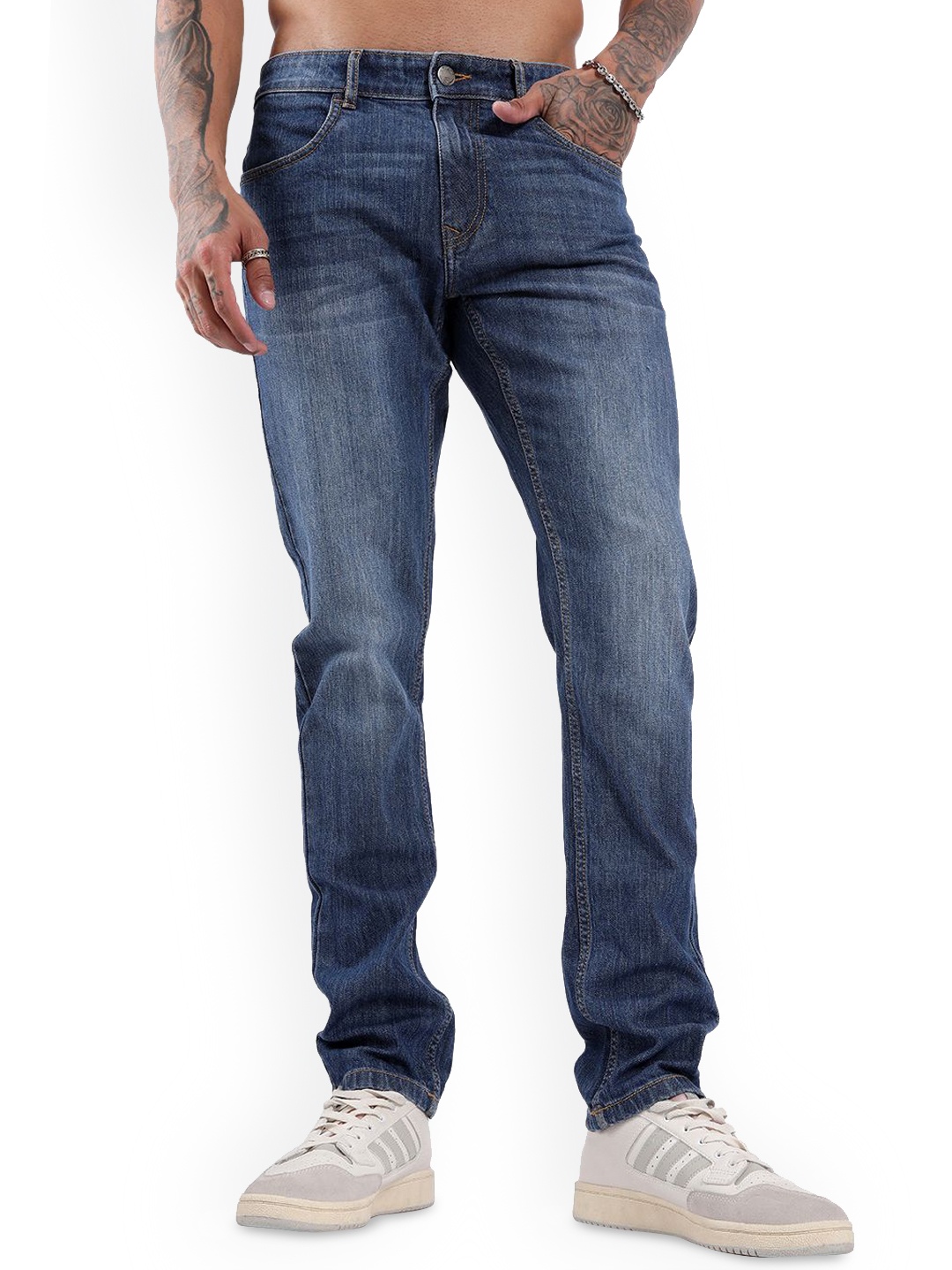 

WROGN Men Comfort Slim Fit Light Fade Jeans, Blue