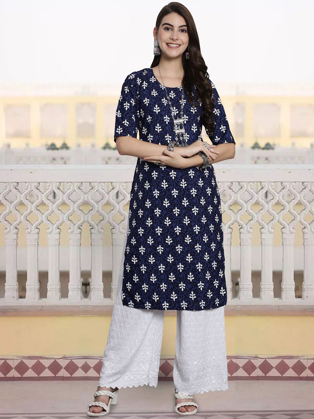 

7Threads Women Ethnic Motifs Printed Sequinned Floral Crepe Kurta, Multi