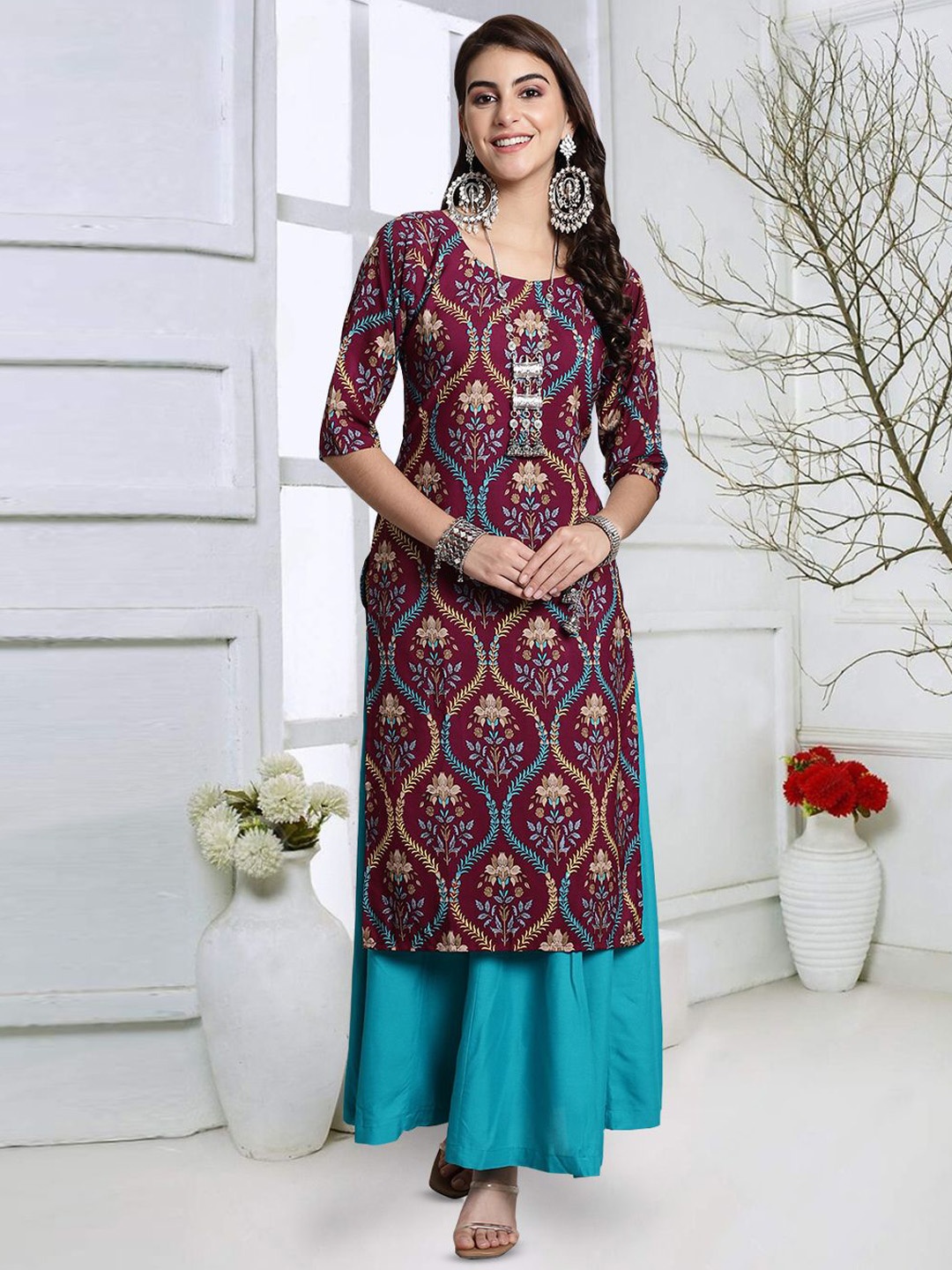 

7Threads Women Geometric Dyed Keyhole Neck Thread Work Floral Crepe Kurta, Multi