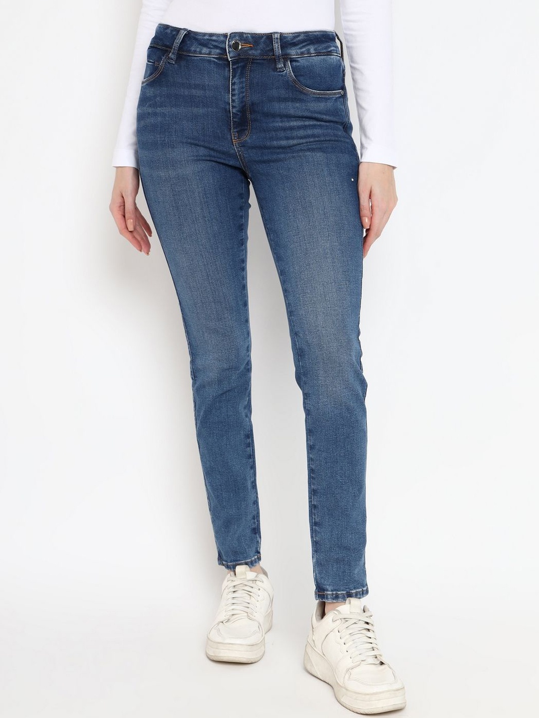 

GUESS Women Skinny Fit High-Rise Light Fade Stretchable Jeans, Blue