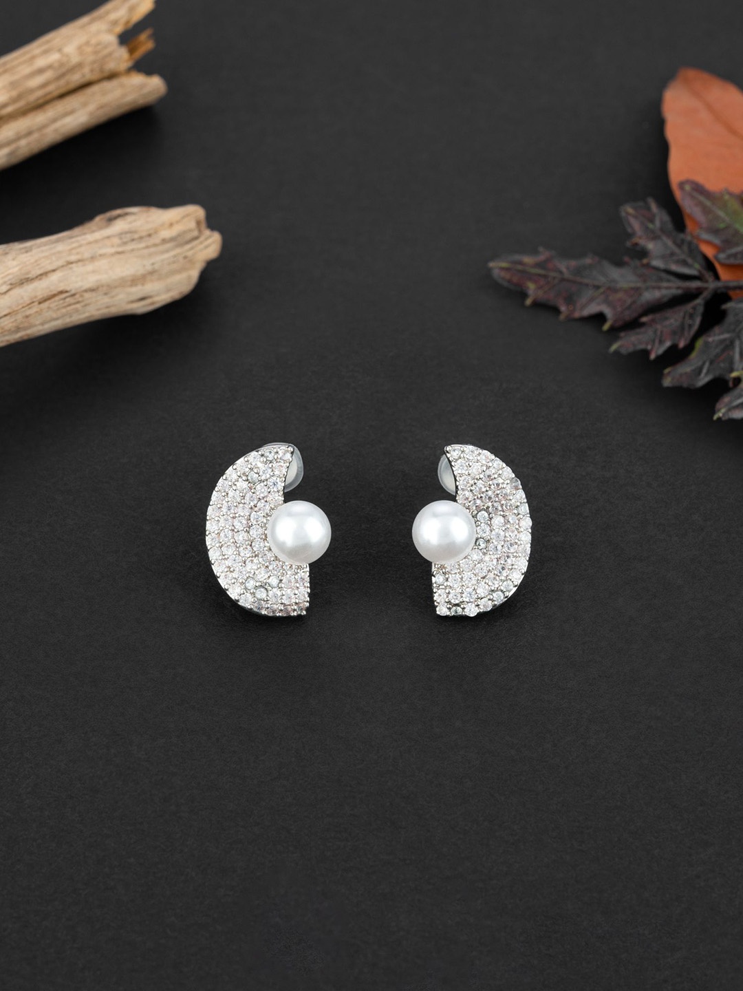 

E2O Contemporary Studs Earrings, Silver