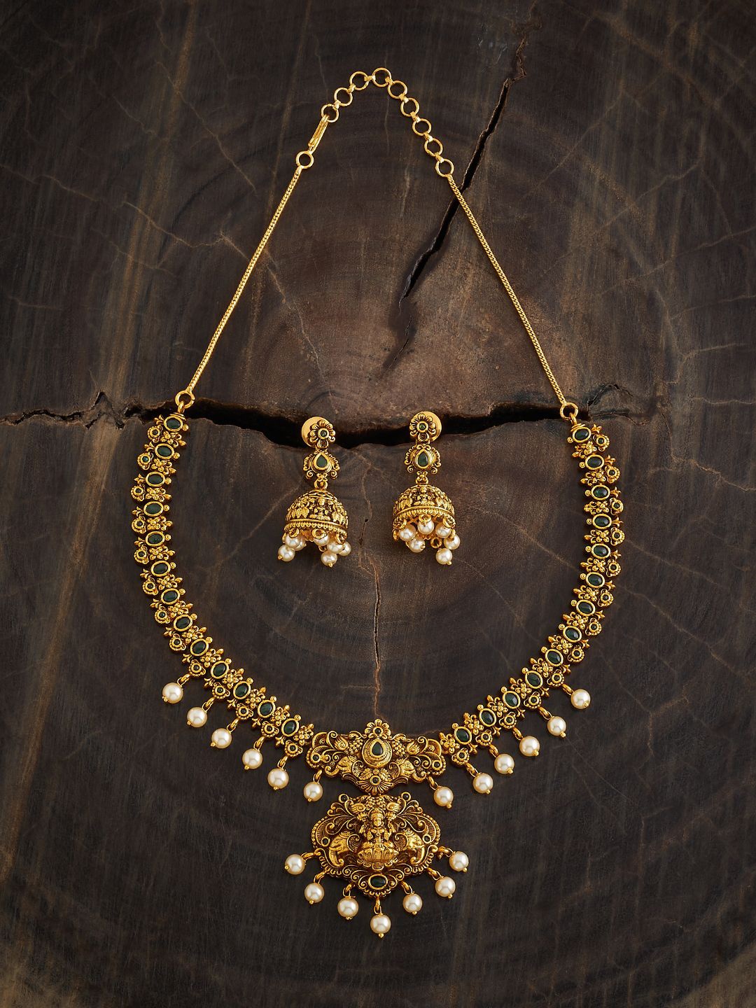

Kushal's Fashion Jewellery Gold-Plated Stone Studded & Beaded Jewellery Set