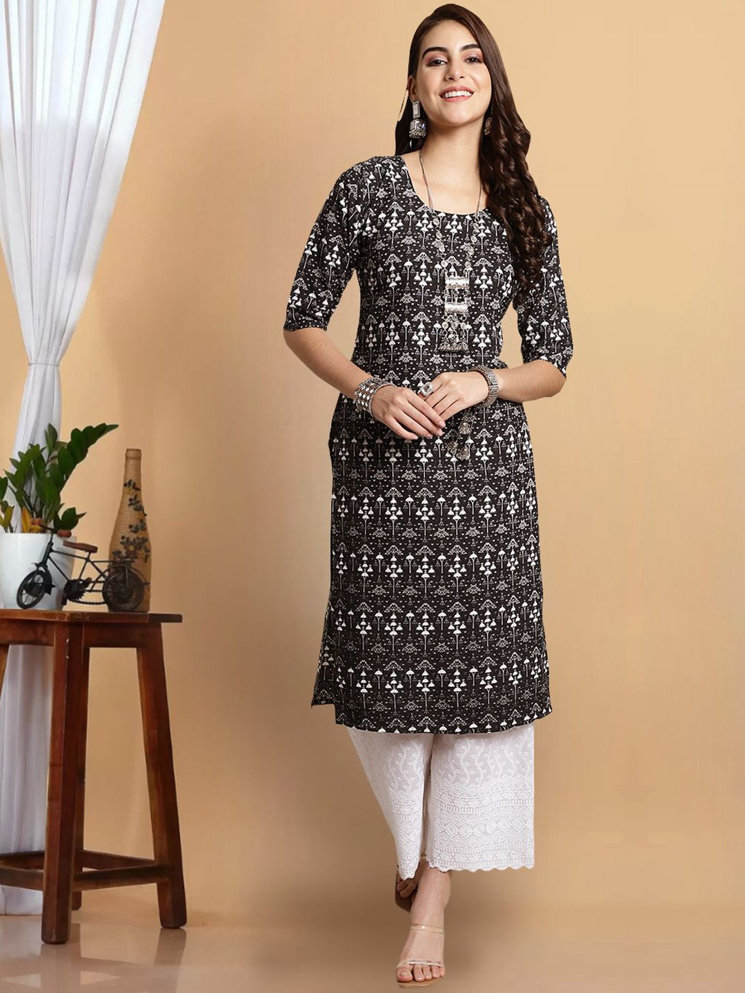

7Threads Women Printed Thread Work Floral Crepe Kurta, Multi