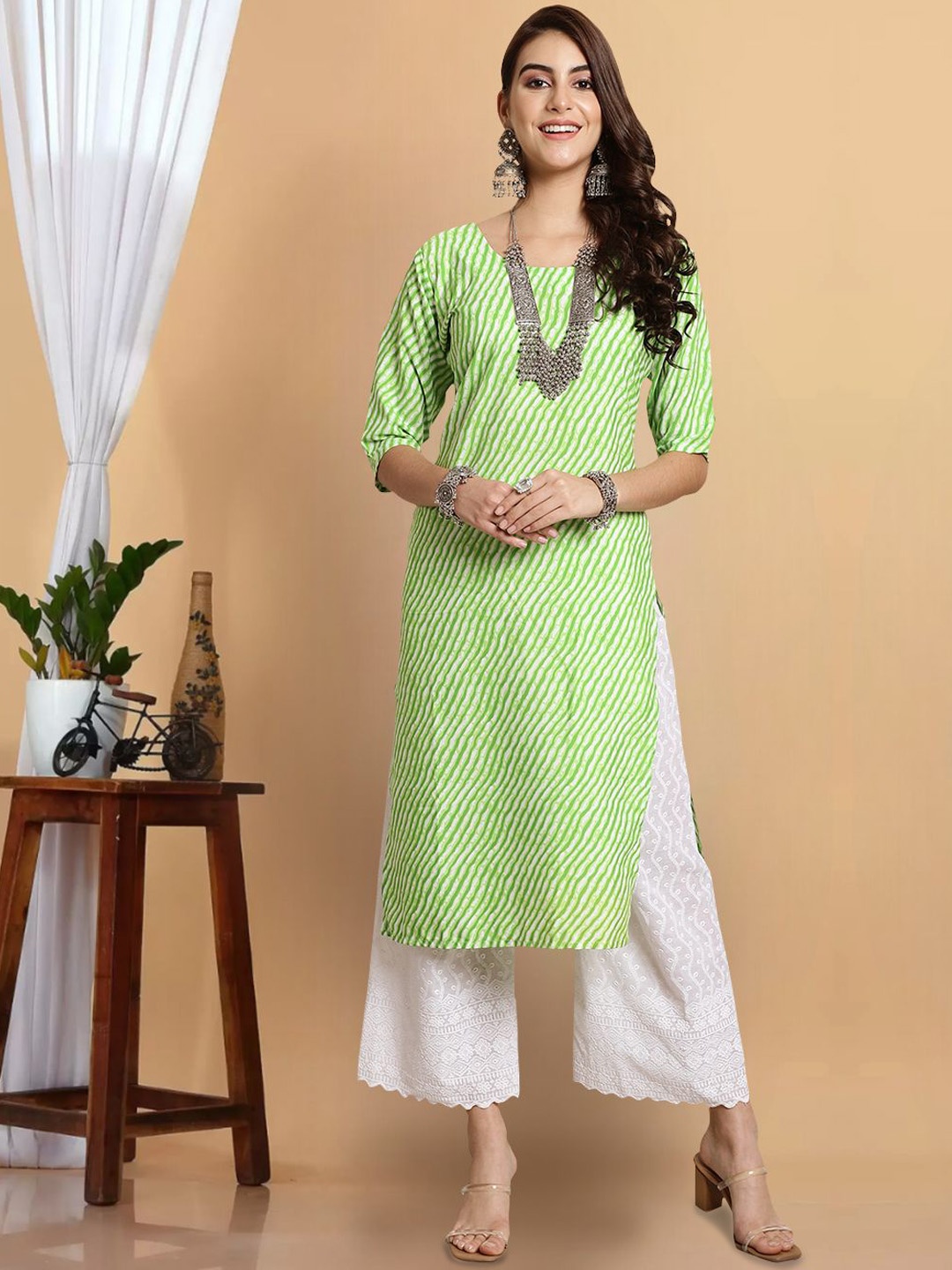 

7Threads Women Striped Keyhole Neck Mirror Work Floral Crepe Anarkali Kurta, Multi