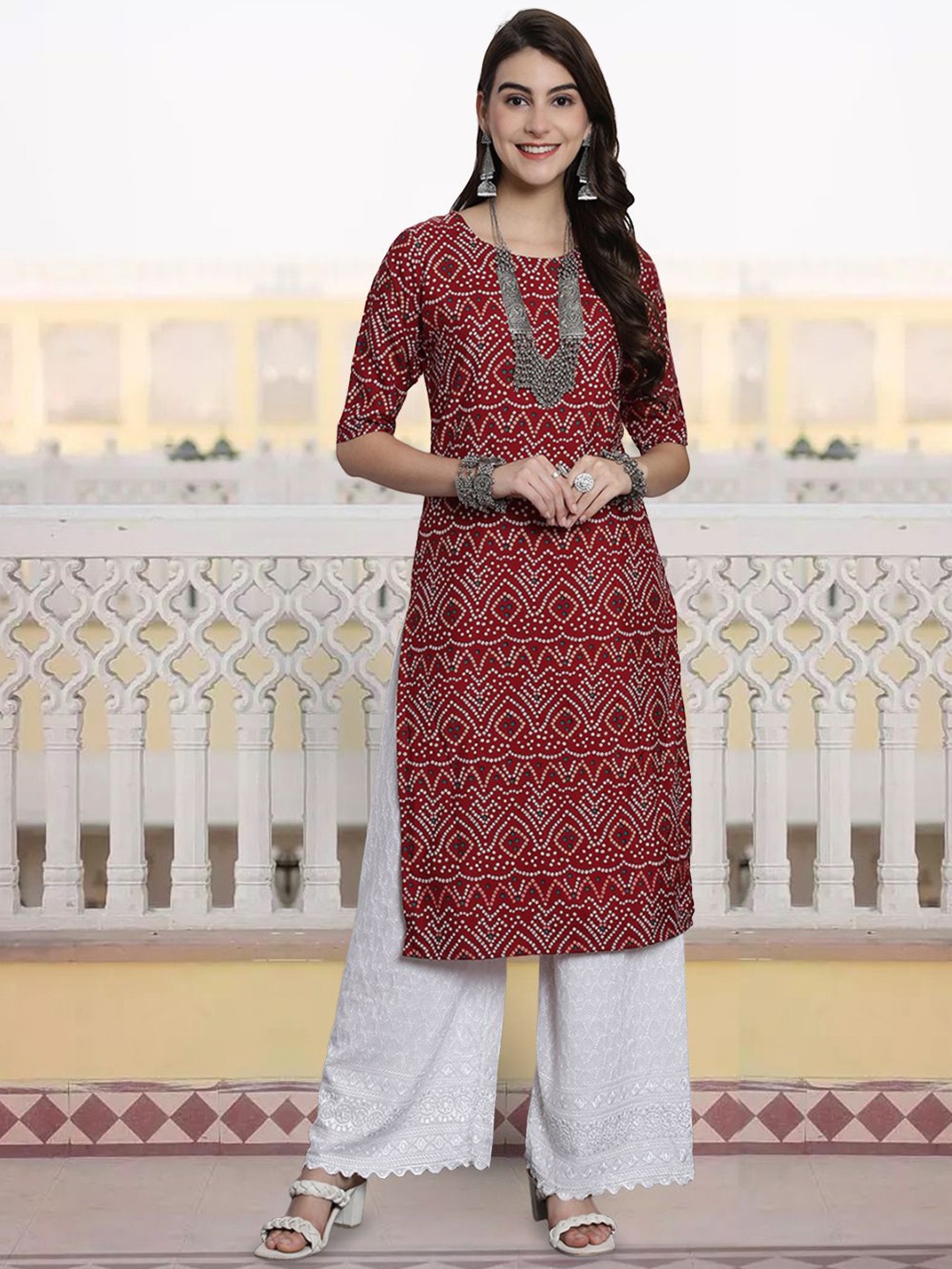 

7Threads Women Geometric Printed Sequinned Floral Crepe Kurta, Multi