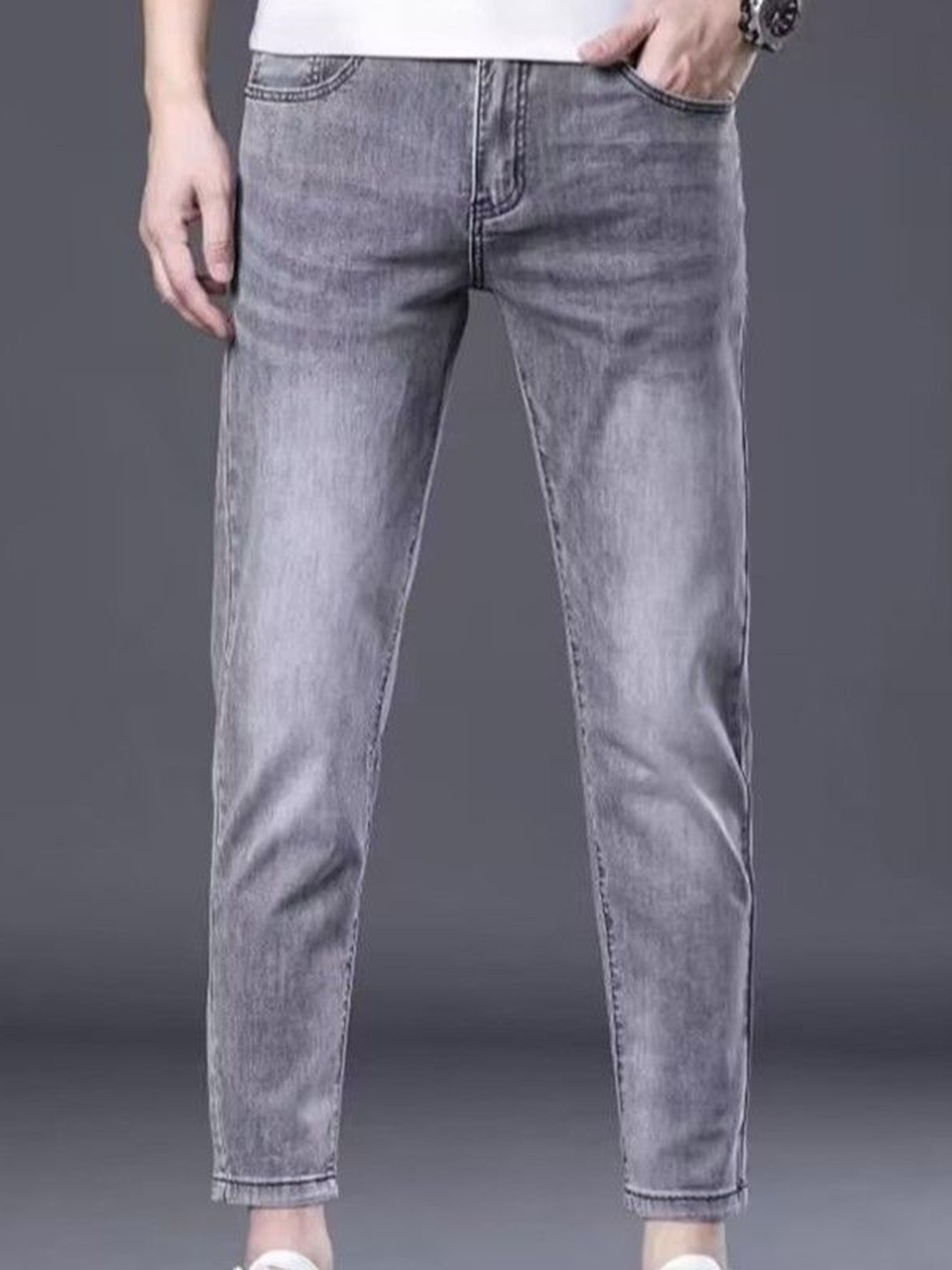 

StyleCast Men Slim Fit Heavy Fade Jeans, Black