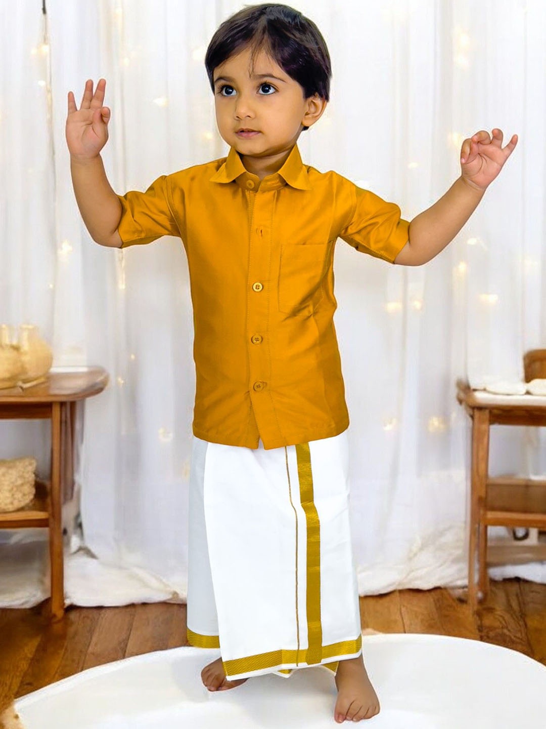 

LITTLE GINNIE Boys Thread Work Kurta, Orange